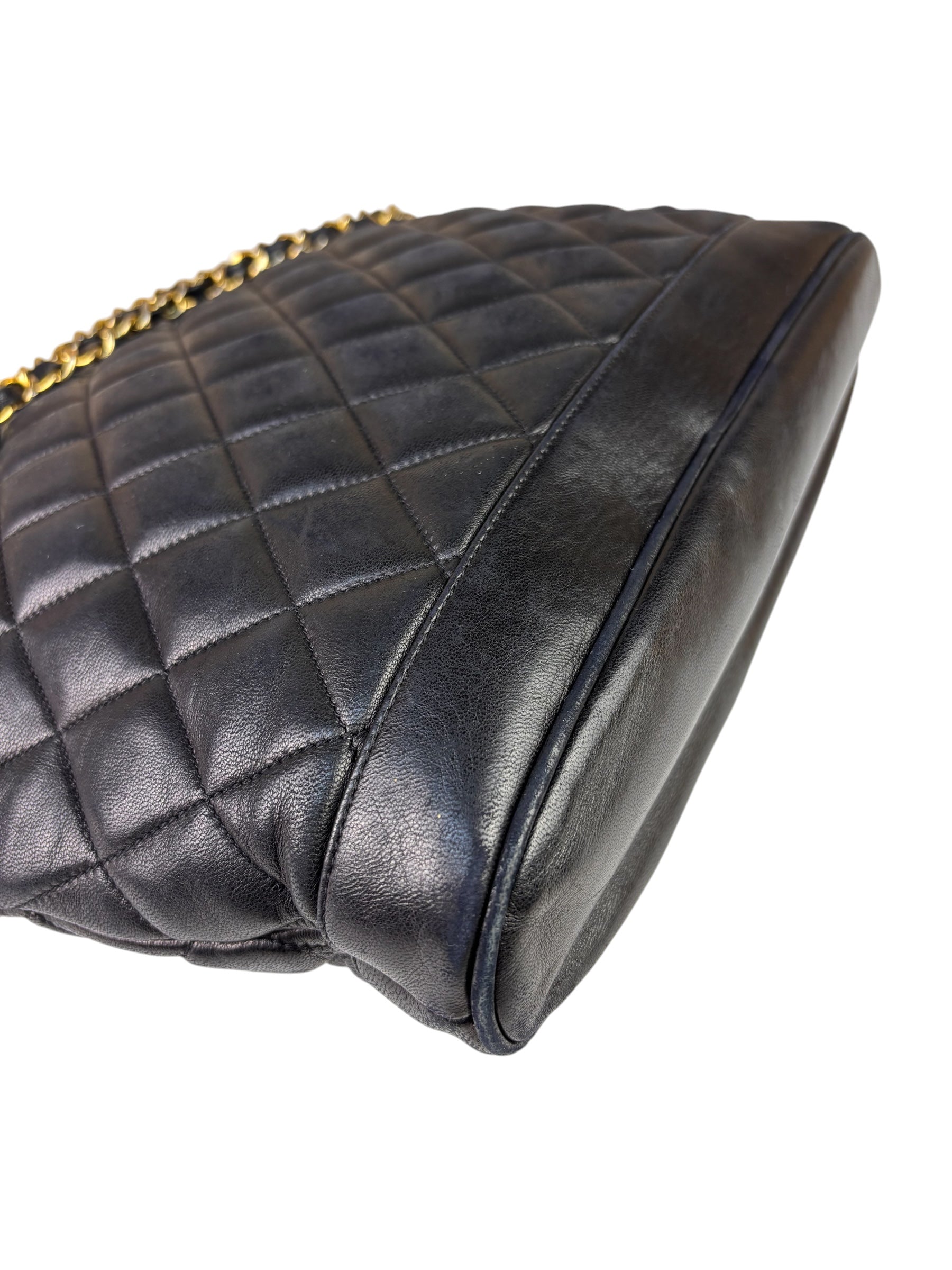 Chanel Vintage Black Quilted Lambskin Chain Shoulder Bag 1989