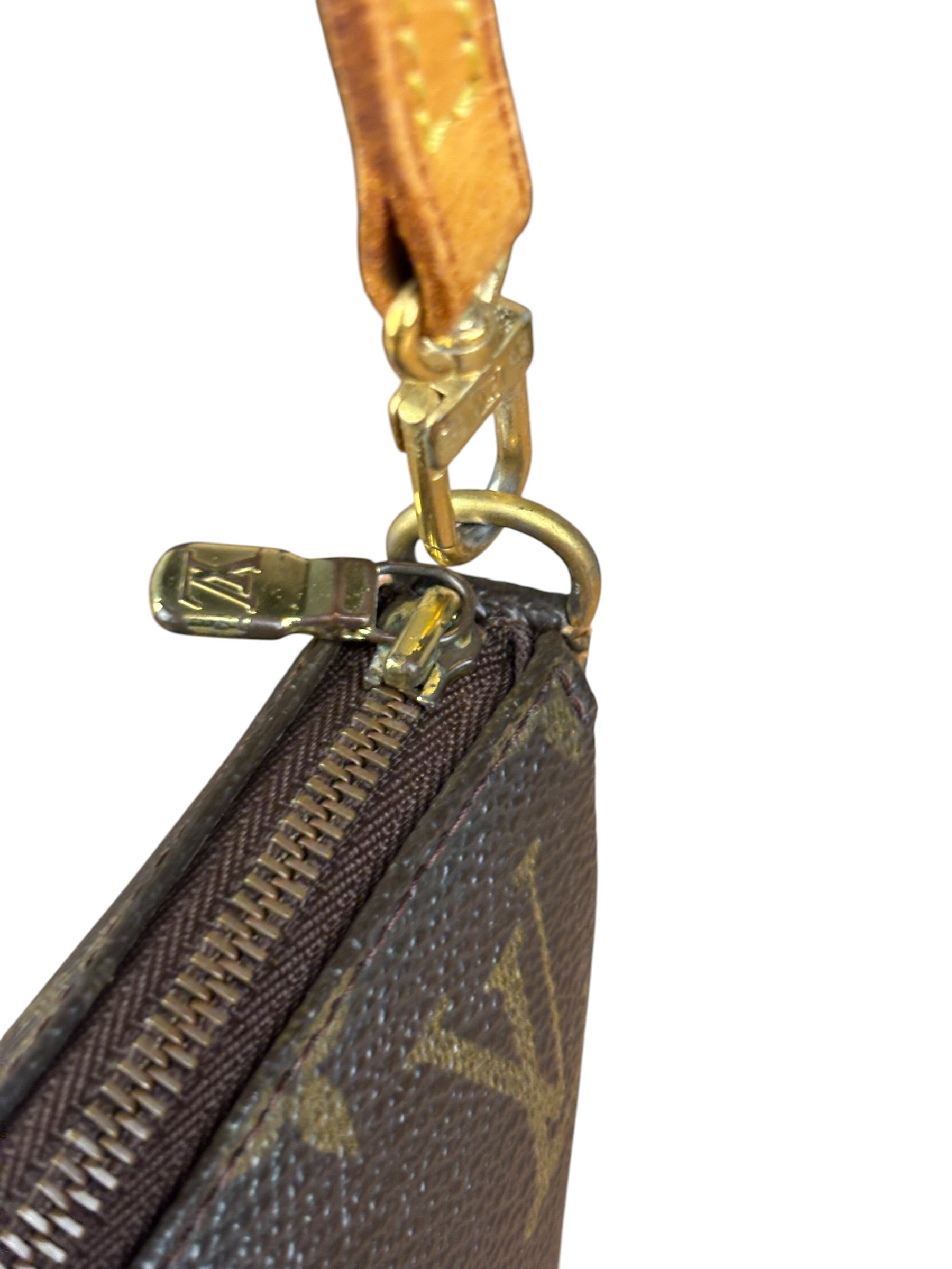 Louis Vuitton Monogram Pochette