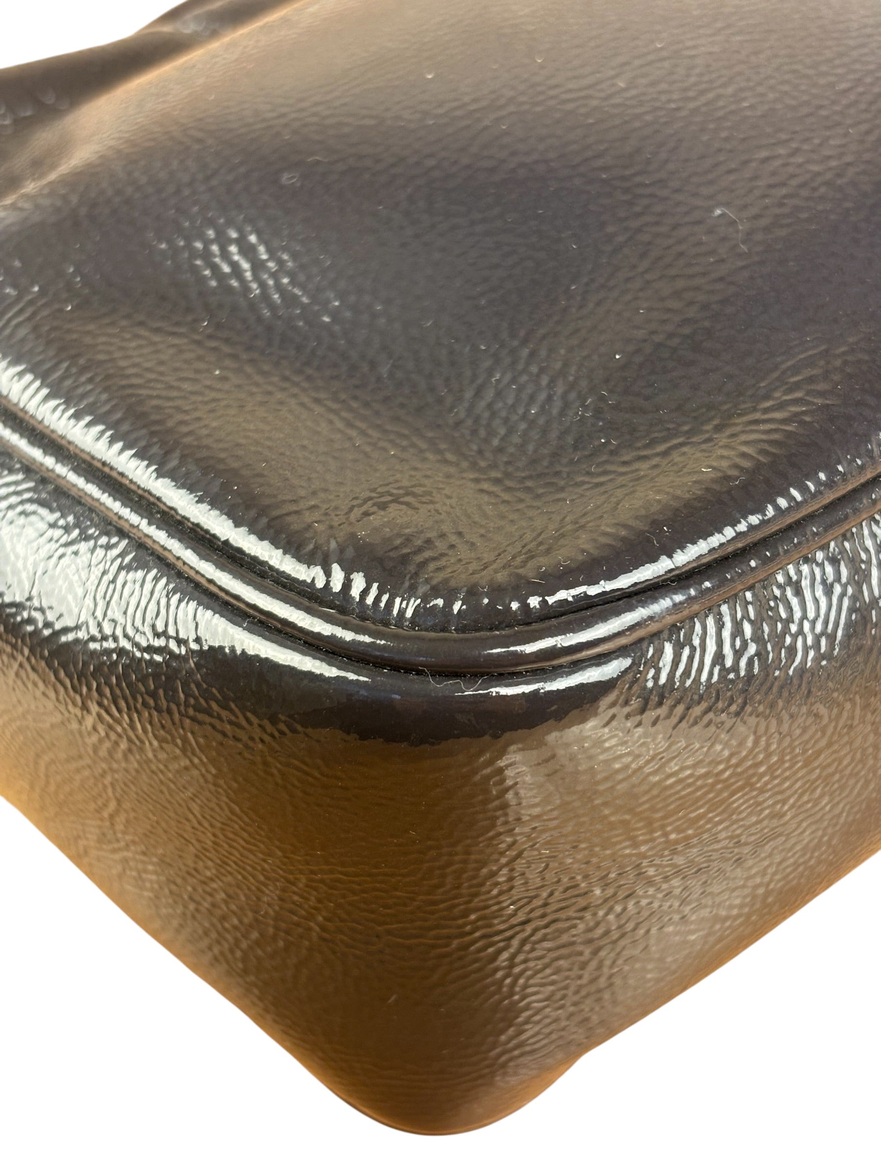 Gucci Glossy Grey Patent Leather Soho Disco Crossbody Bag