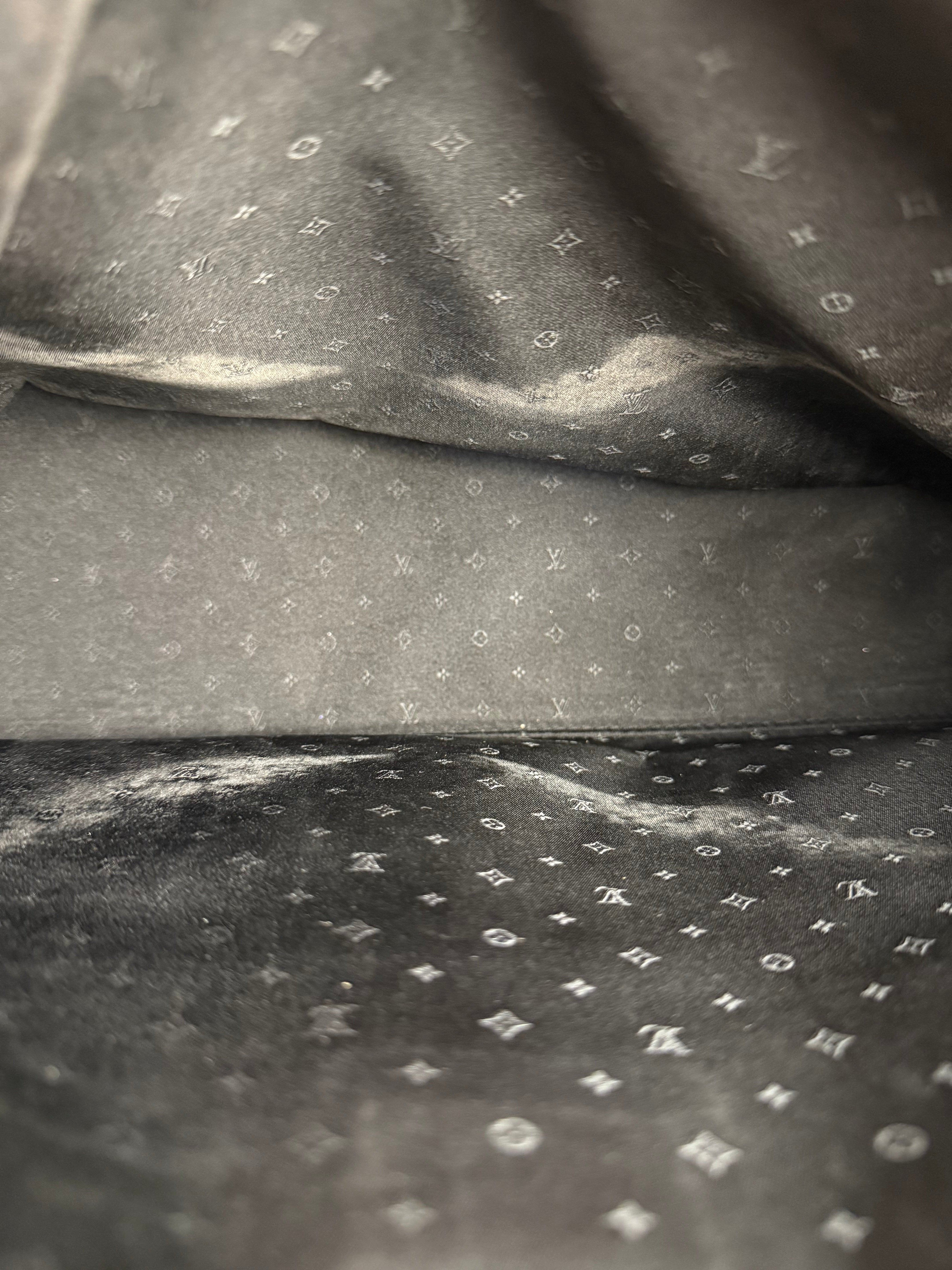 Louis Vuitton Suhhali Le Fabuleux Black Handbag