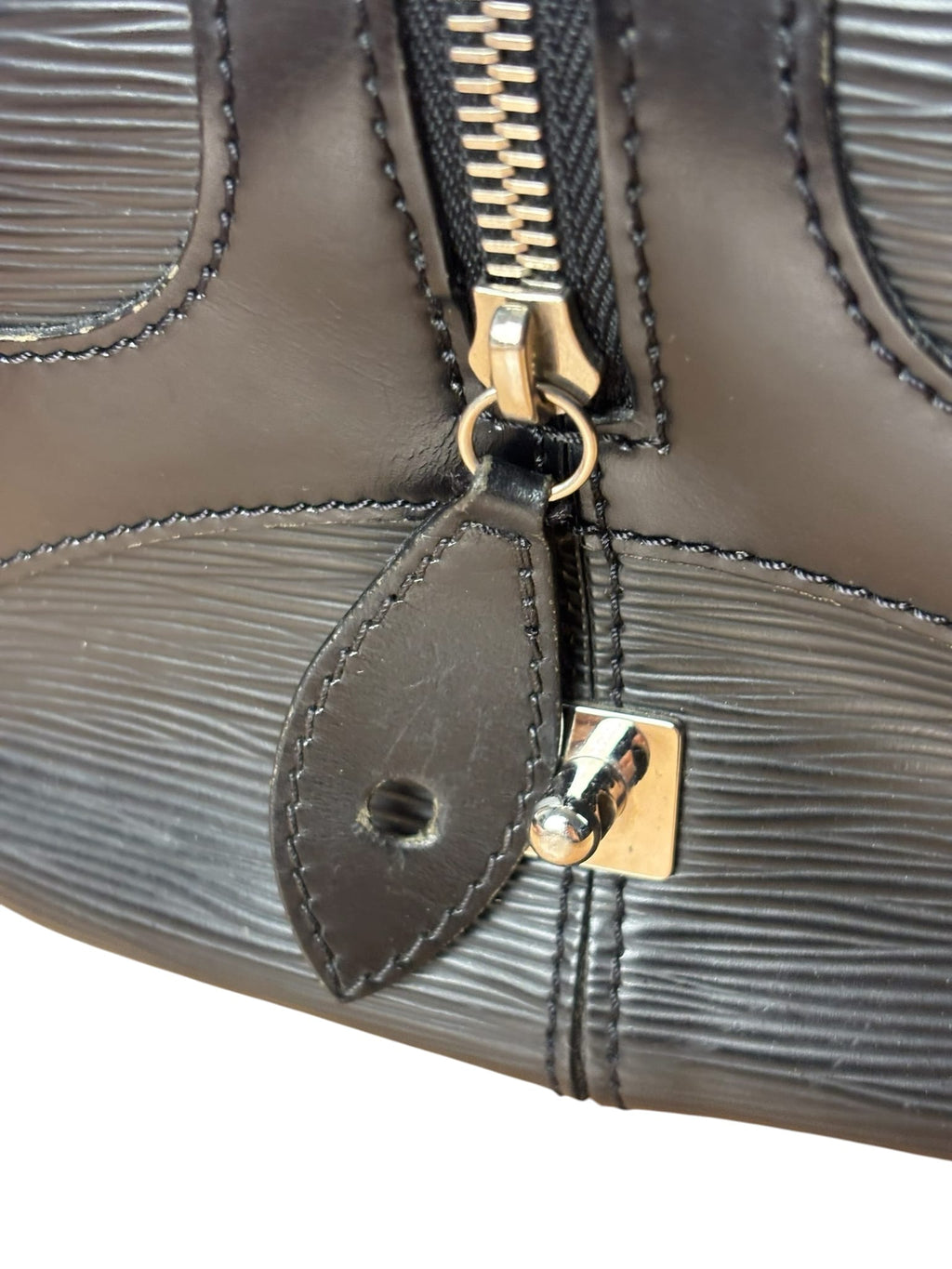 Louis Vuitton Black Epi Leather Montaigne Bowling Handbag GM