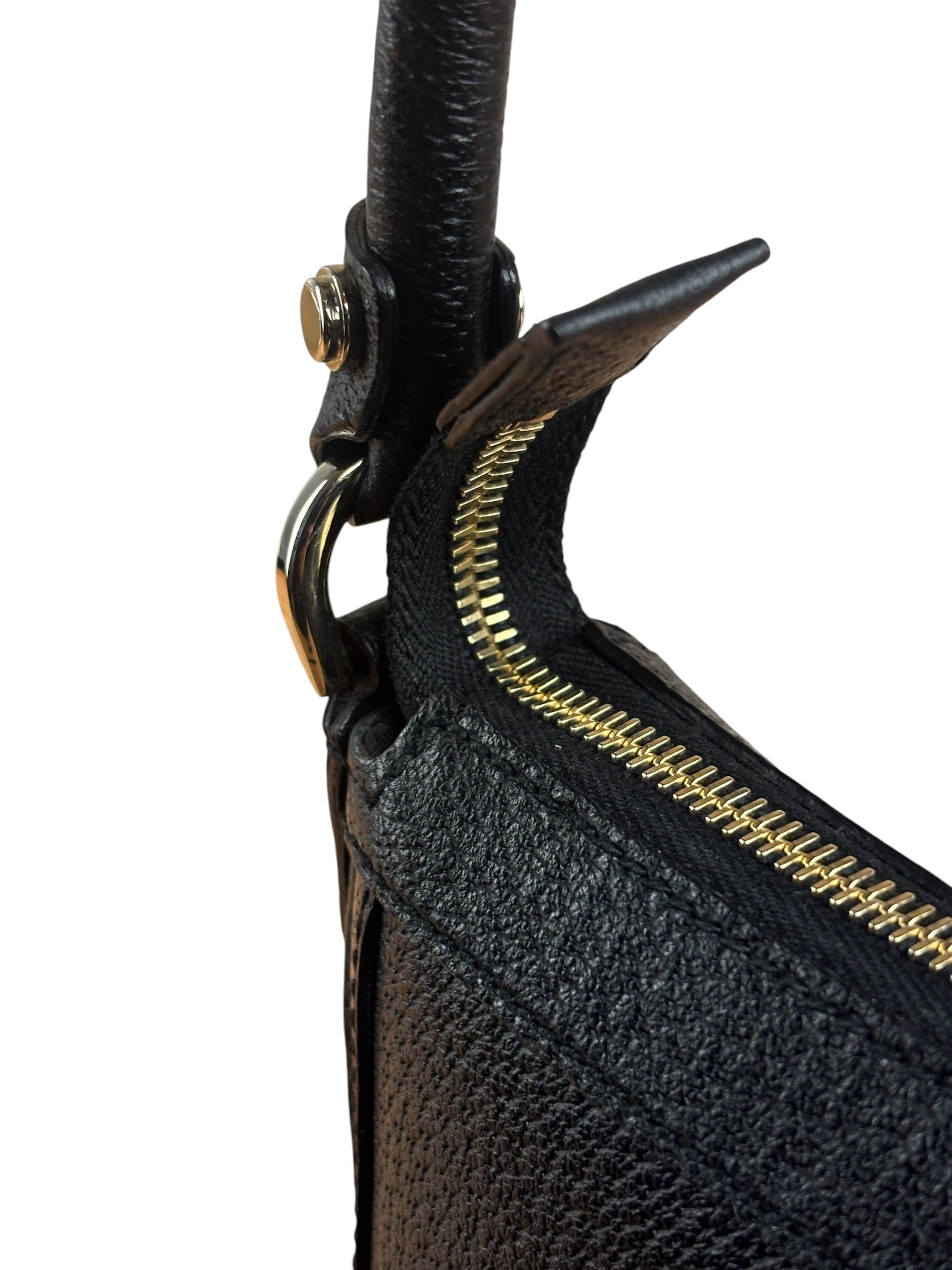 Gucci Black Pebbled Leather Shoulder Bag