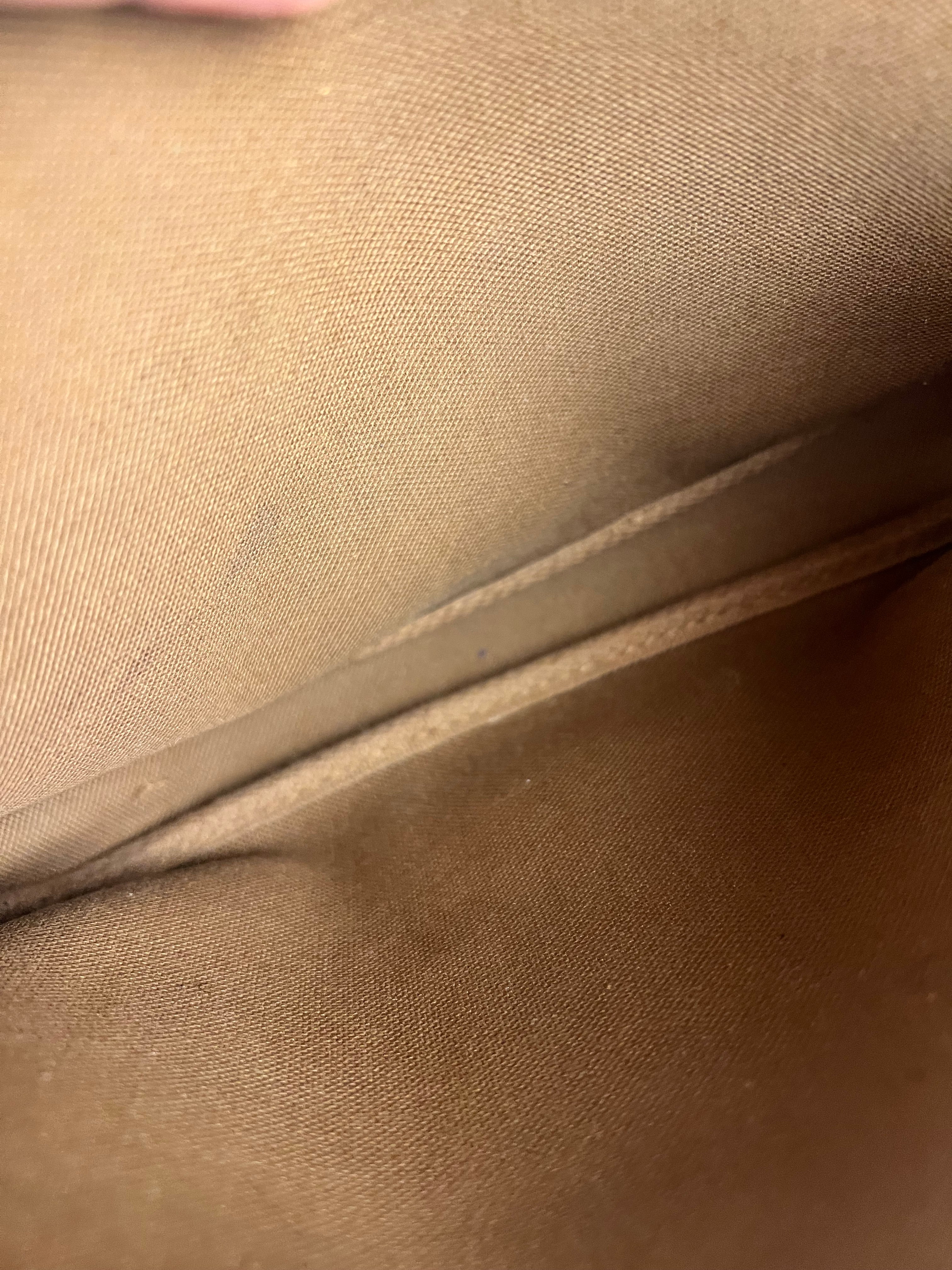 Louis Vuitton Monogram Vintage Pochette