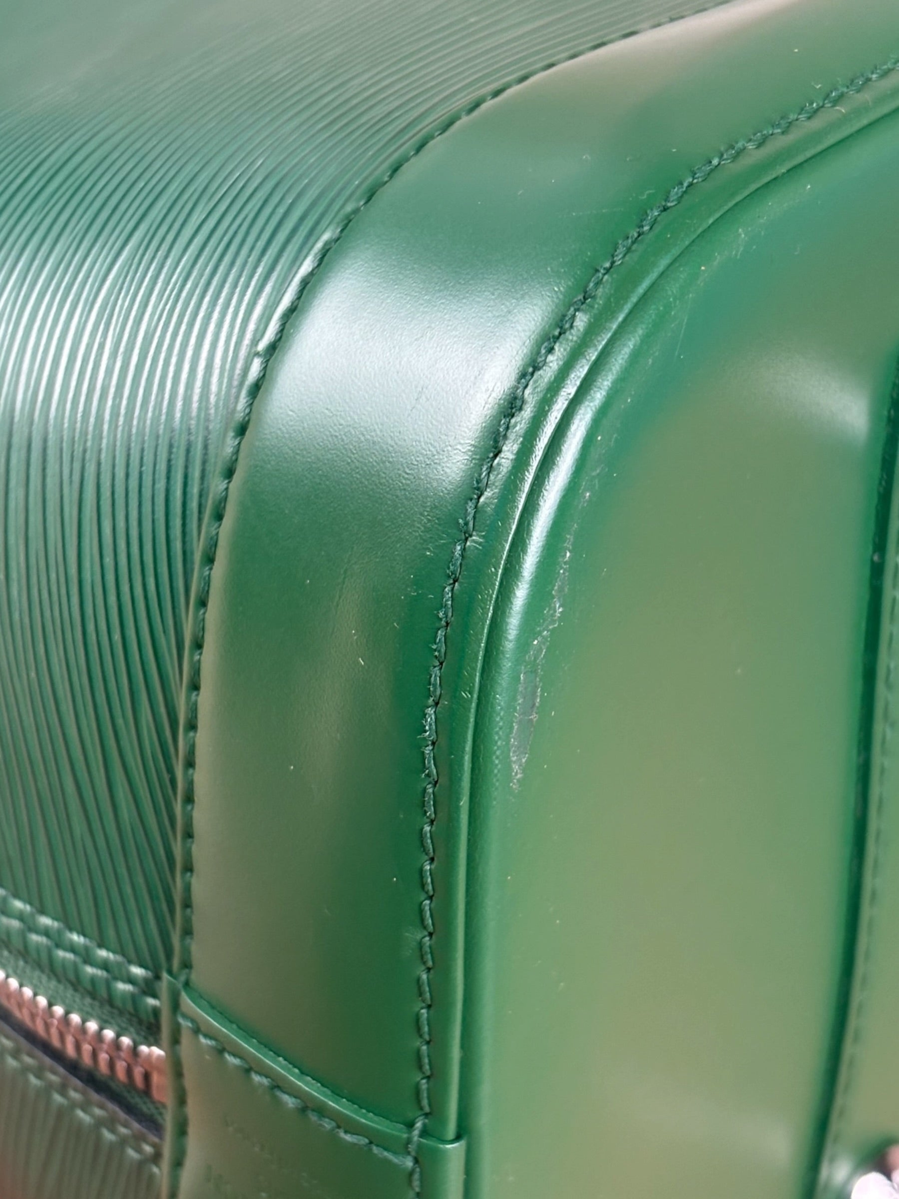Louis Vuitton Green Epi Alma GM