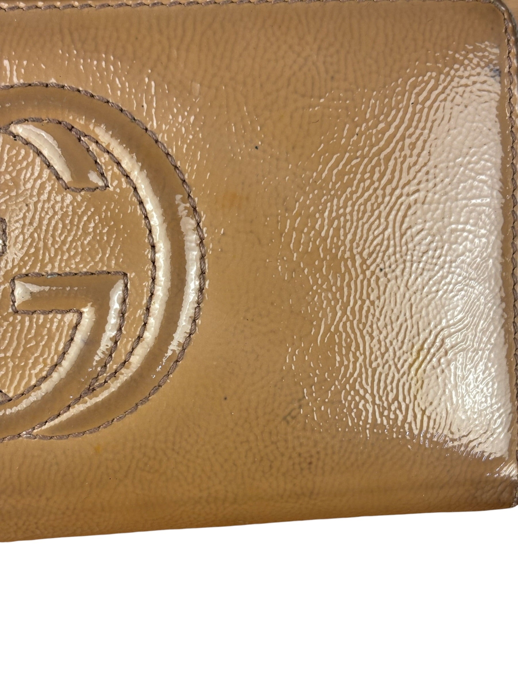Gucci Interlocking GG Patent Zip Wallet