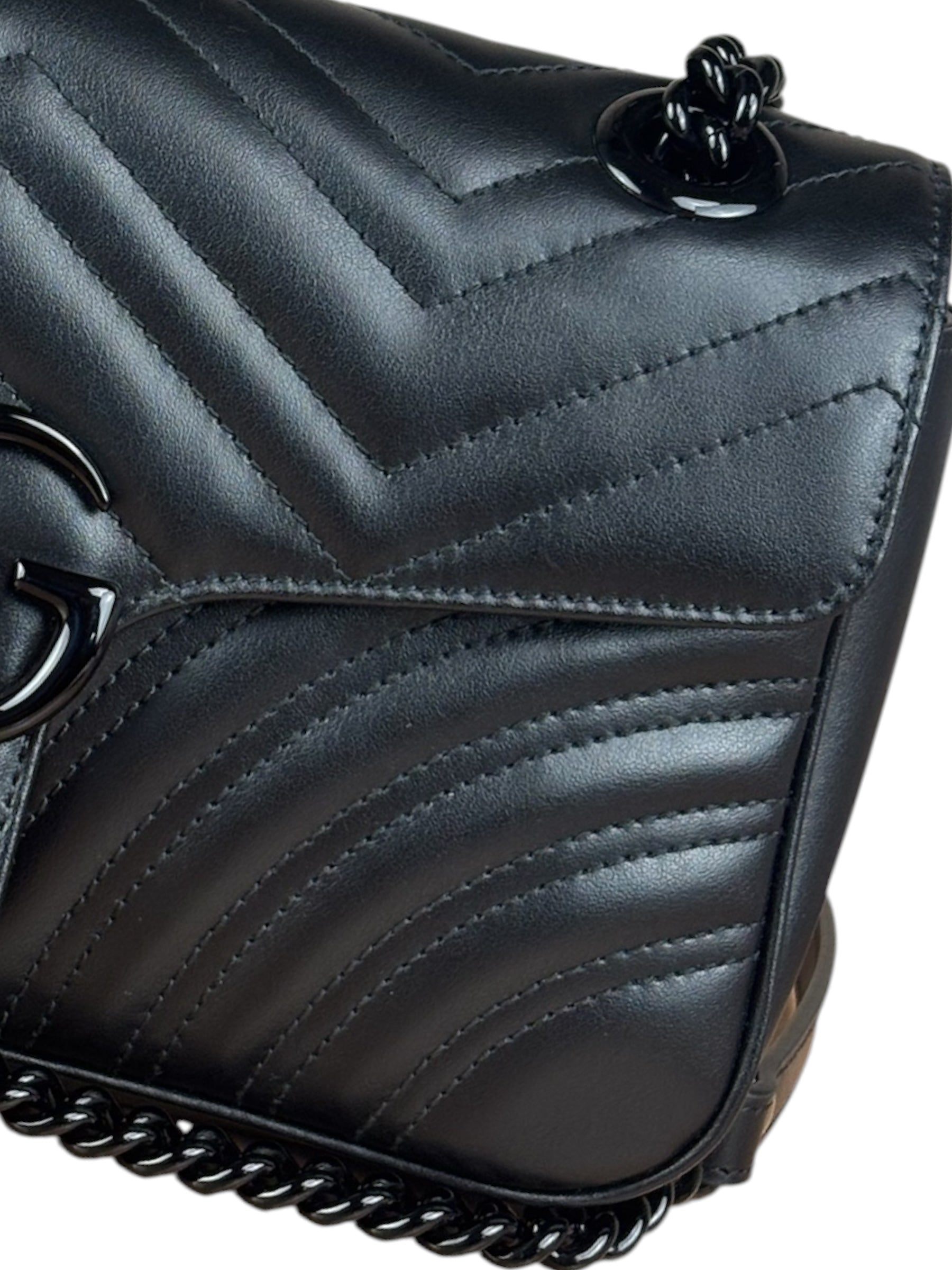 Gucci Black Leather GG Logo Marmont Noir Matelasse Shoulder Bag