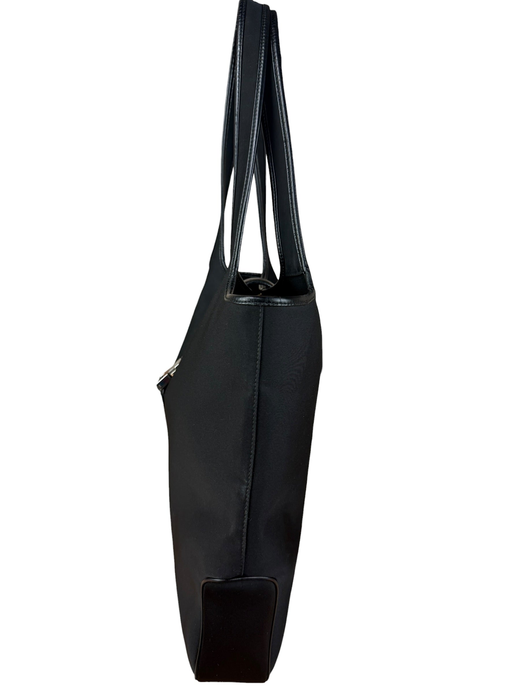 Ferragamo Vintage Black Leather Lined Shoulder Tote