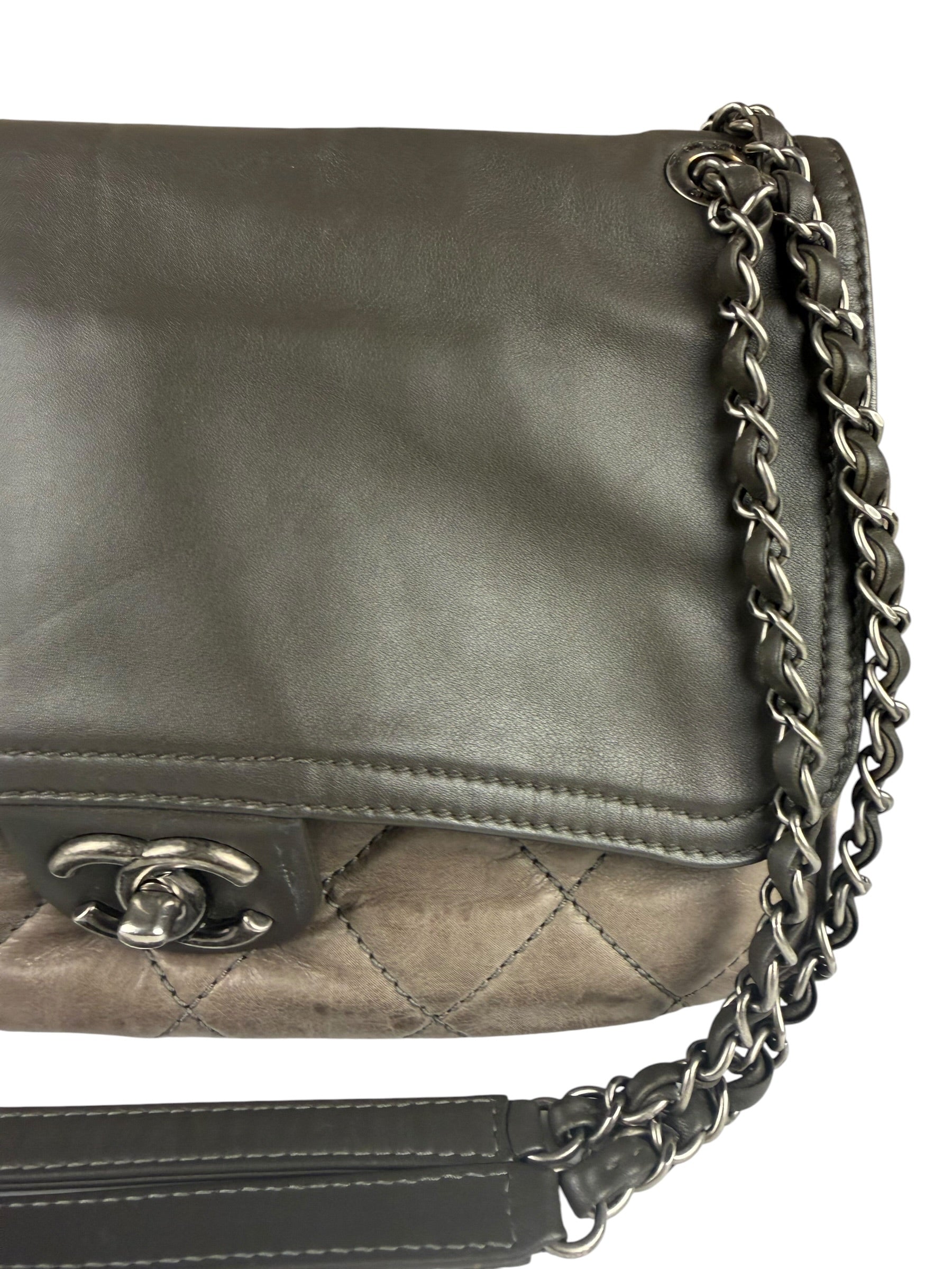 Chanel Bicolor Quilted Leather Chain Flap Bag 2011