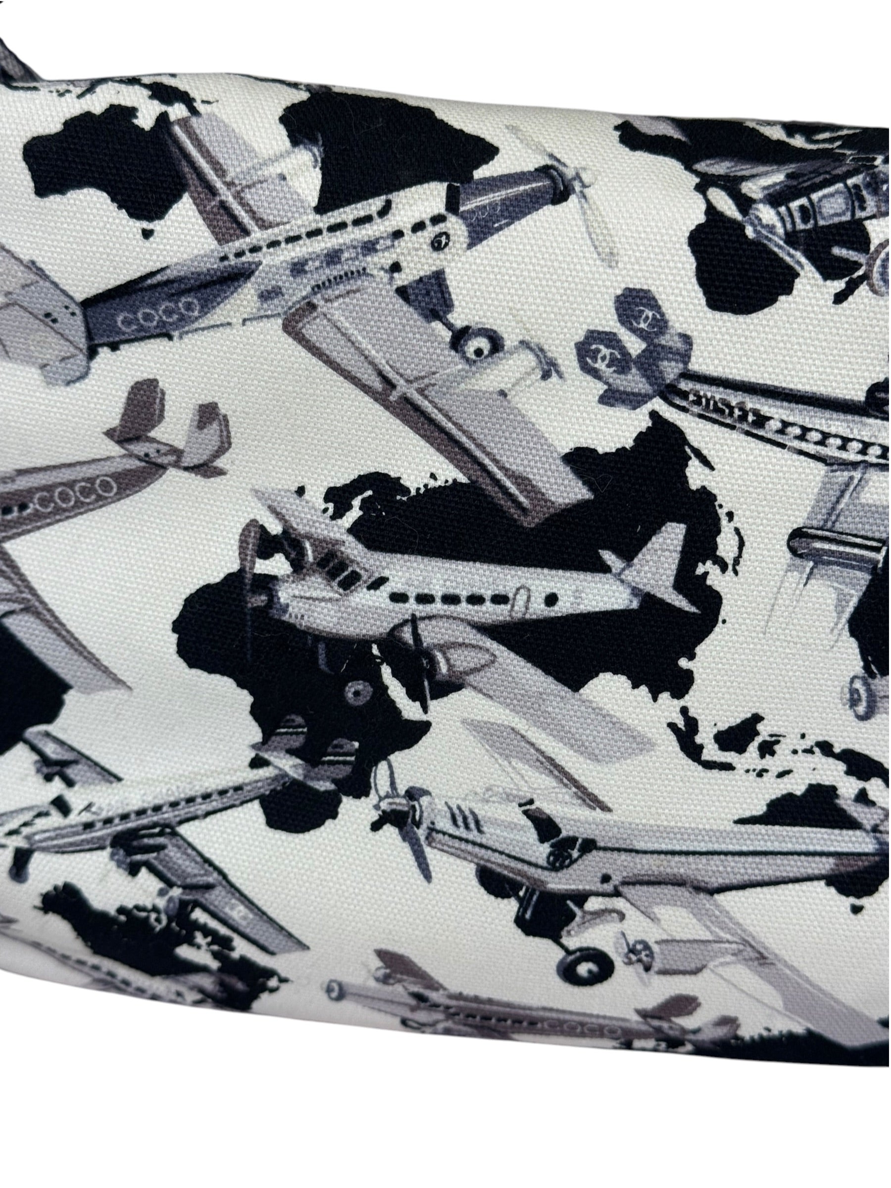 Chanel White/Black Patent Leather Trim Airplane CC Handle Bag 2005
