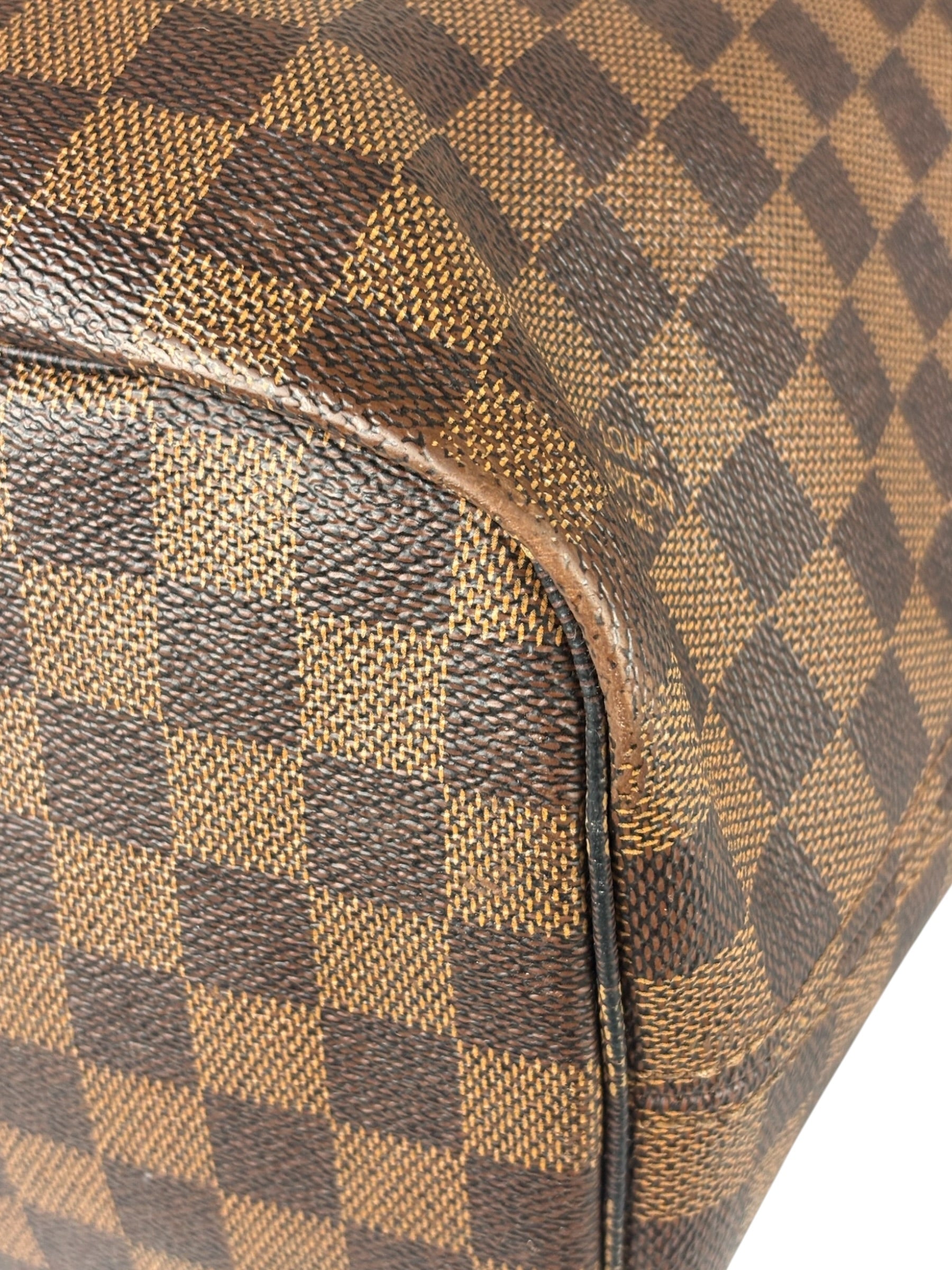 Louis Vuitton Damier Ebene Neverfull MM