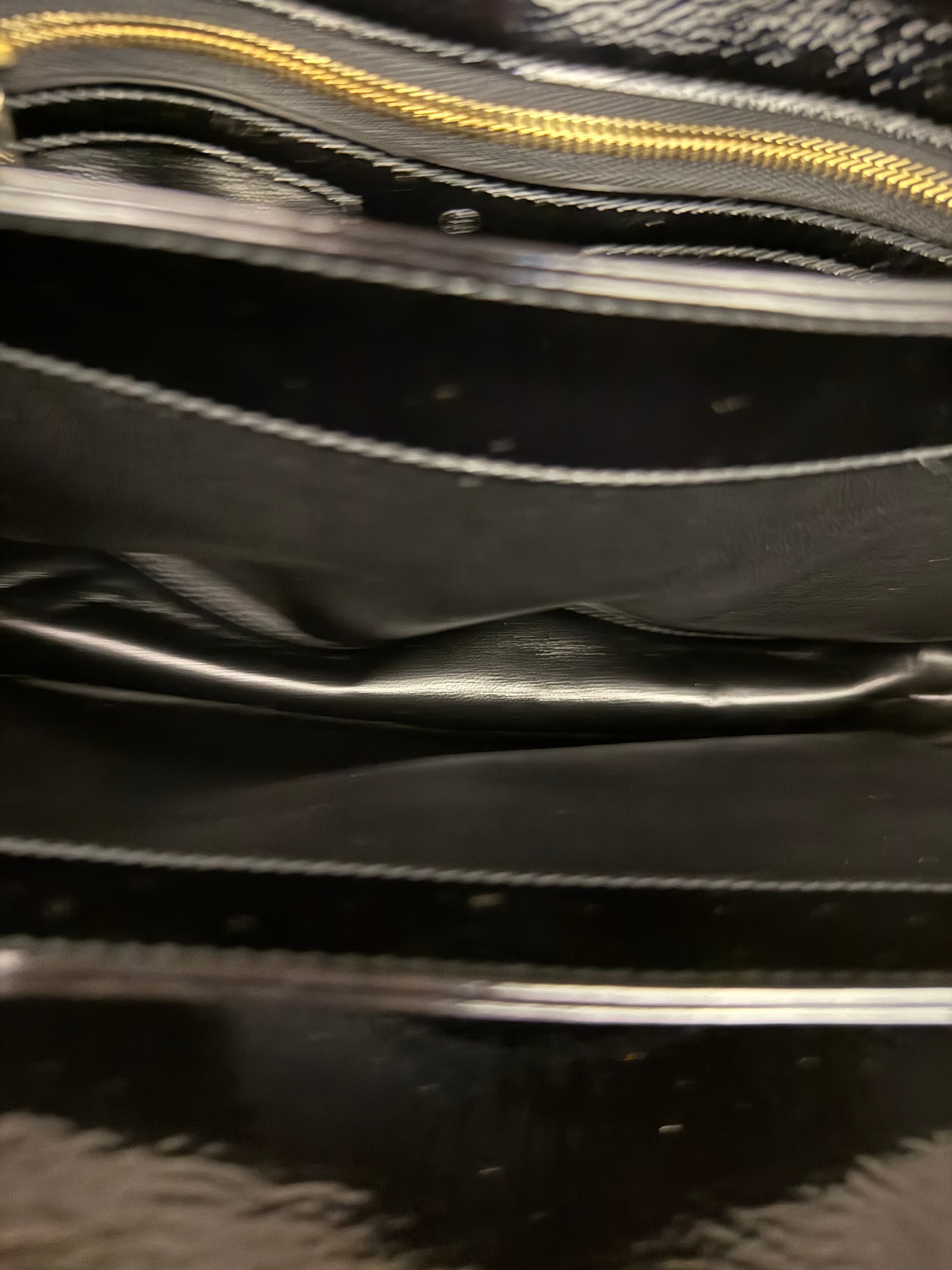 Gucci Black Patent Leather Chain Double G Shoulder Bag