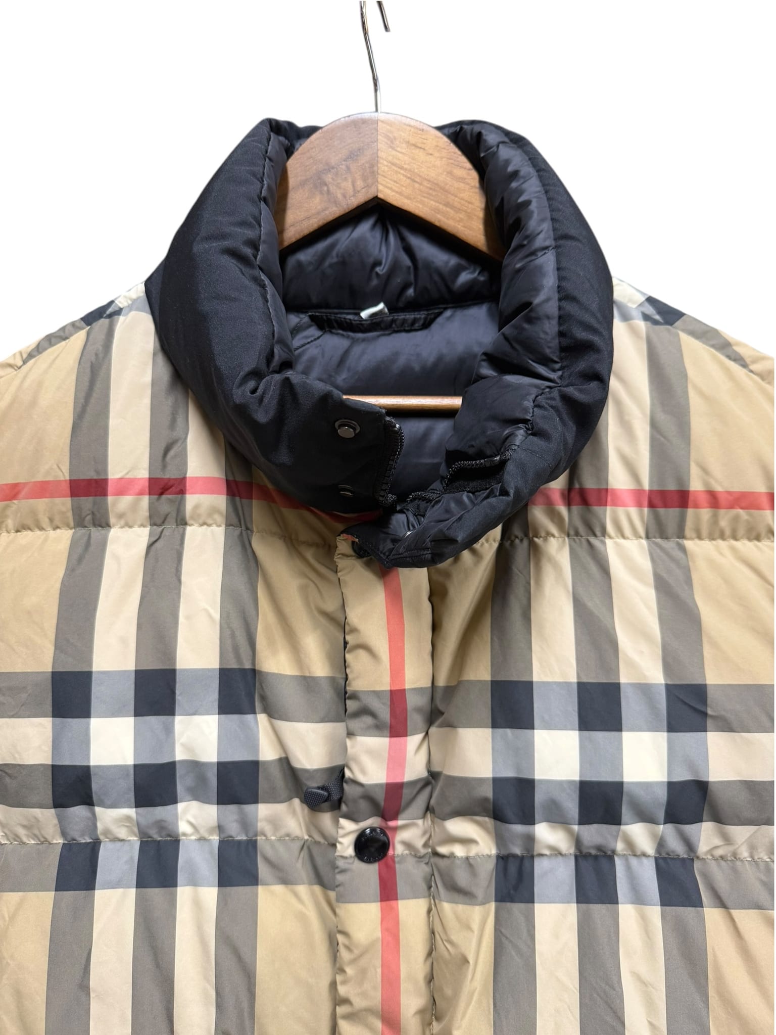 Burberry House Check Vest Kenwhick Puffer Jacket