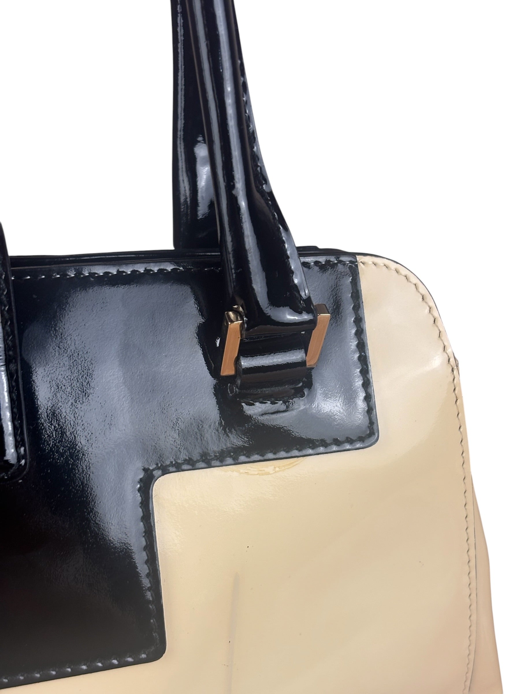 Gucci Cream/Beige Patent Leather Square Hand Bag