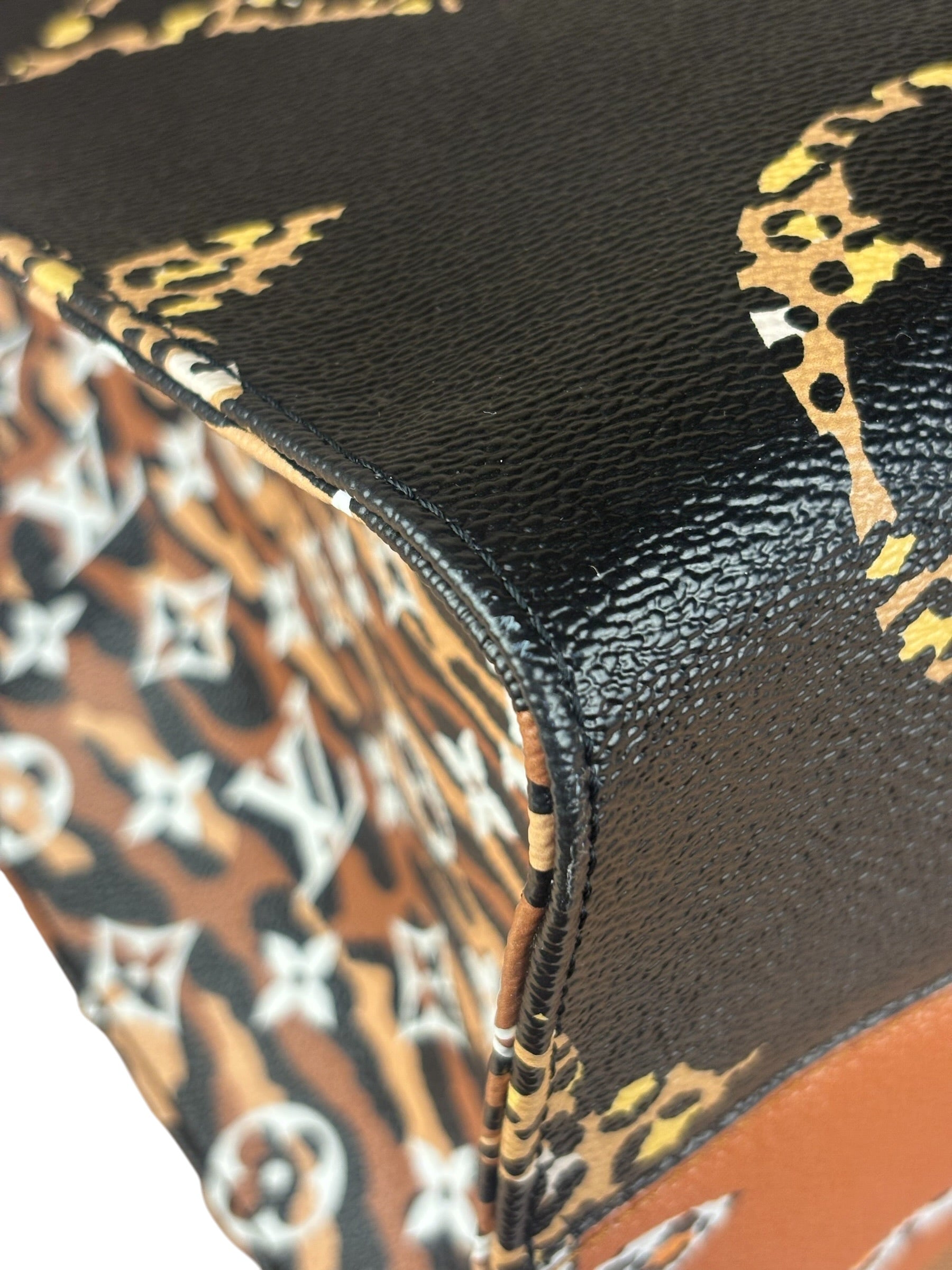 Louis Vuitton Jungle Monogram OnTheGo GM Tote