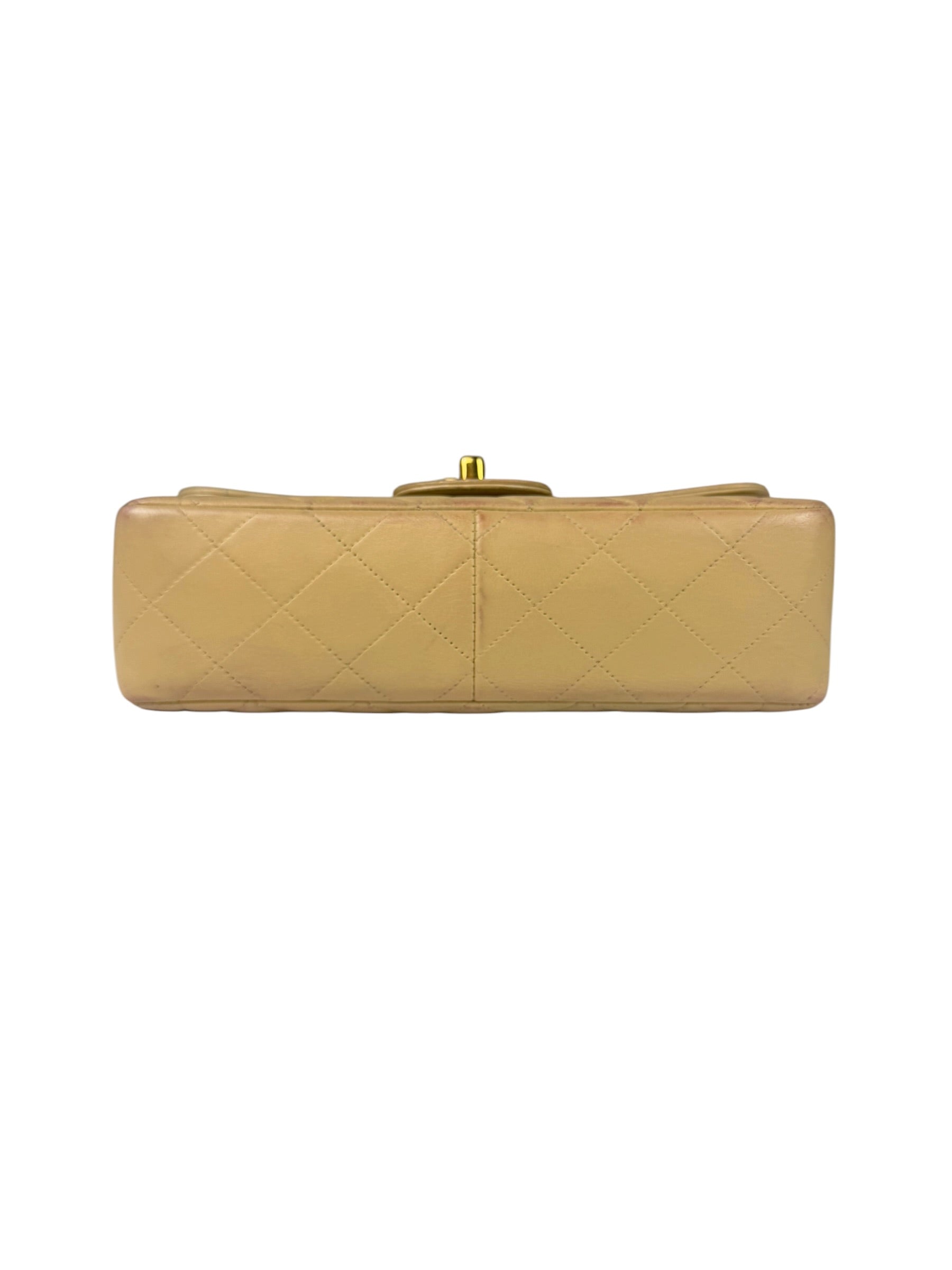 Chanel Vintage Beige Clair Quilted Leather Classic Flap Bag 2004