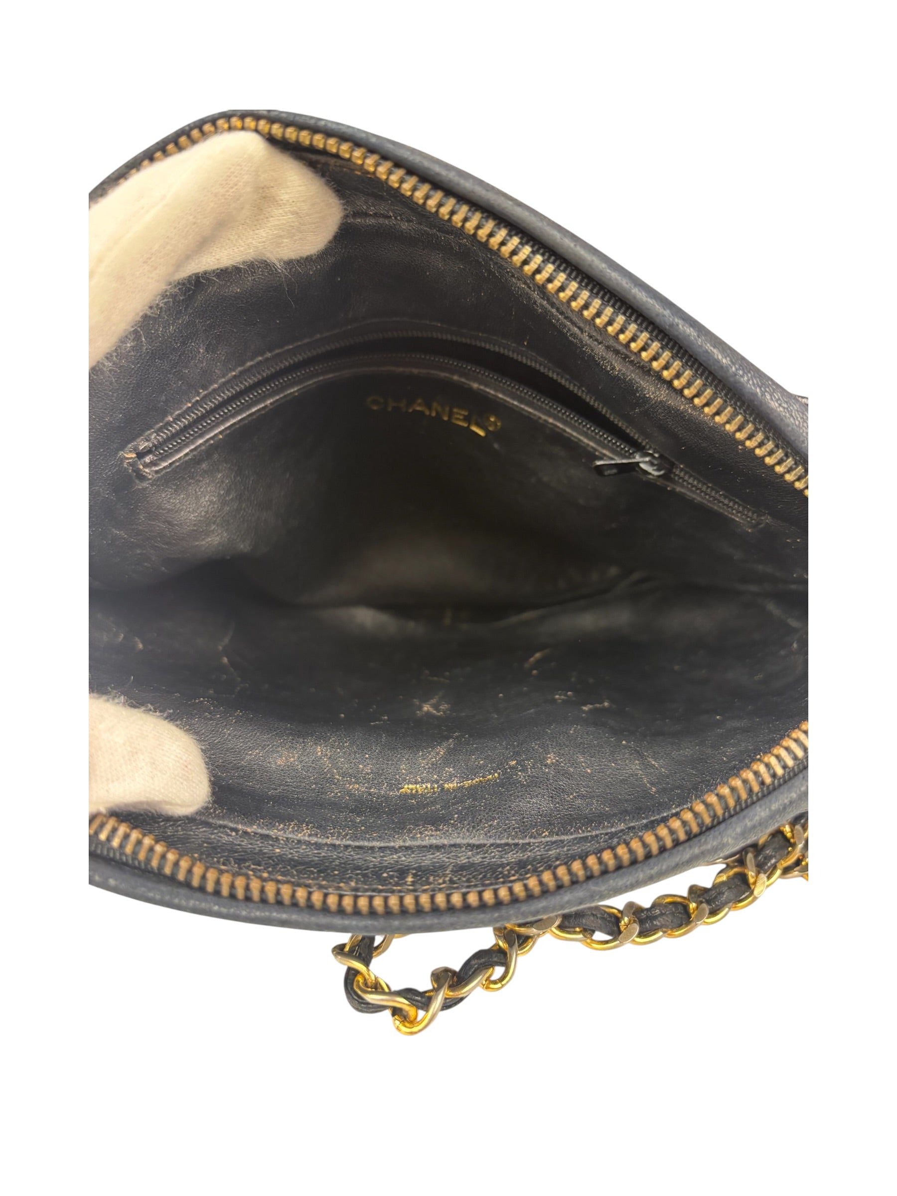 Chanel Vintage Black Quilted Leather CC Camera Bag 1989