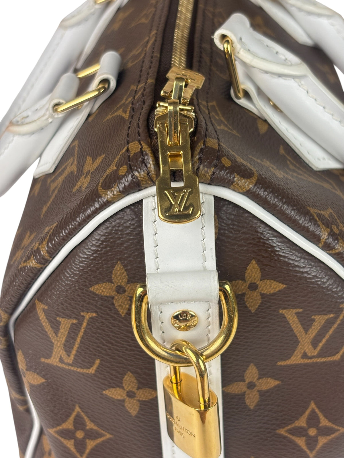 Louis Vuitton Monogram Match Bandoulière 25