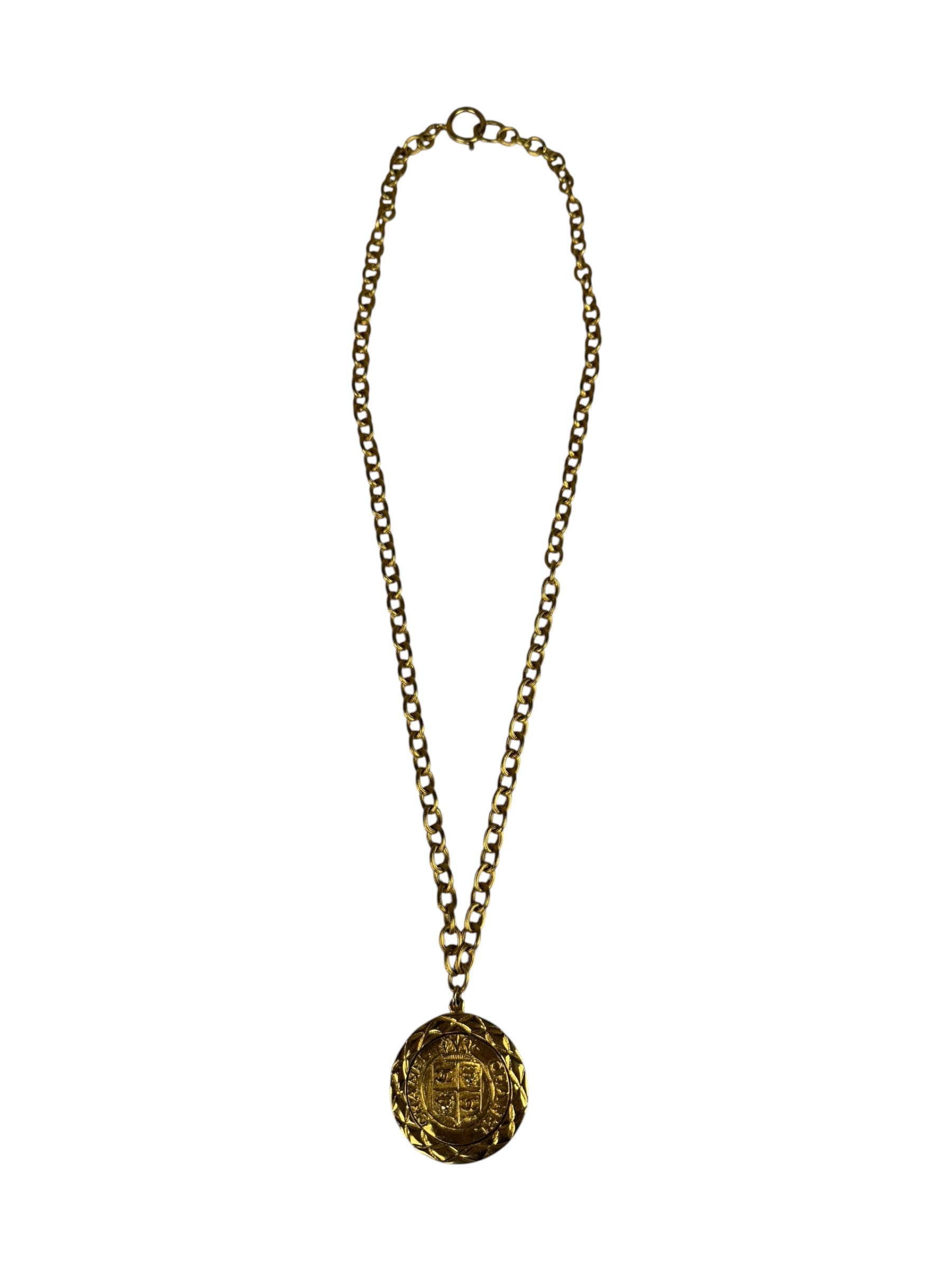 Chanel CC/Lion Logo Chain Pendant Necklace