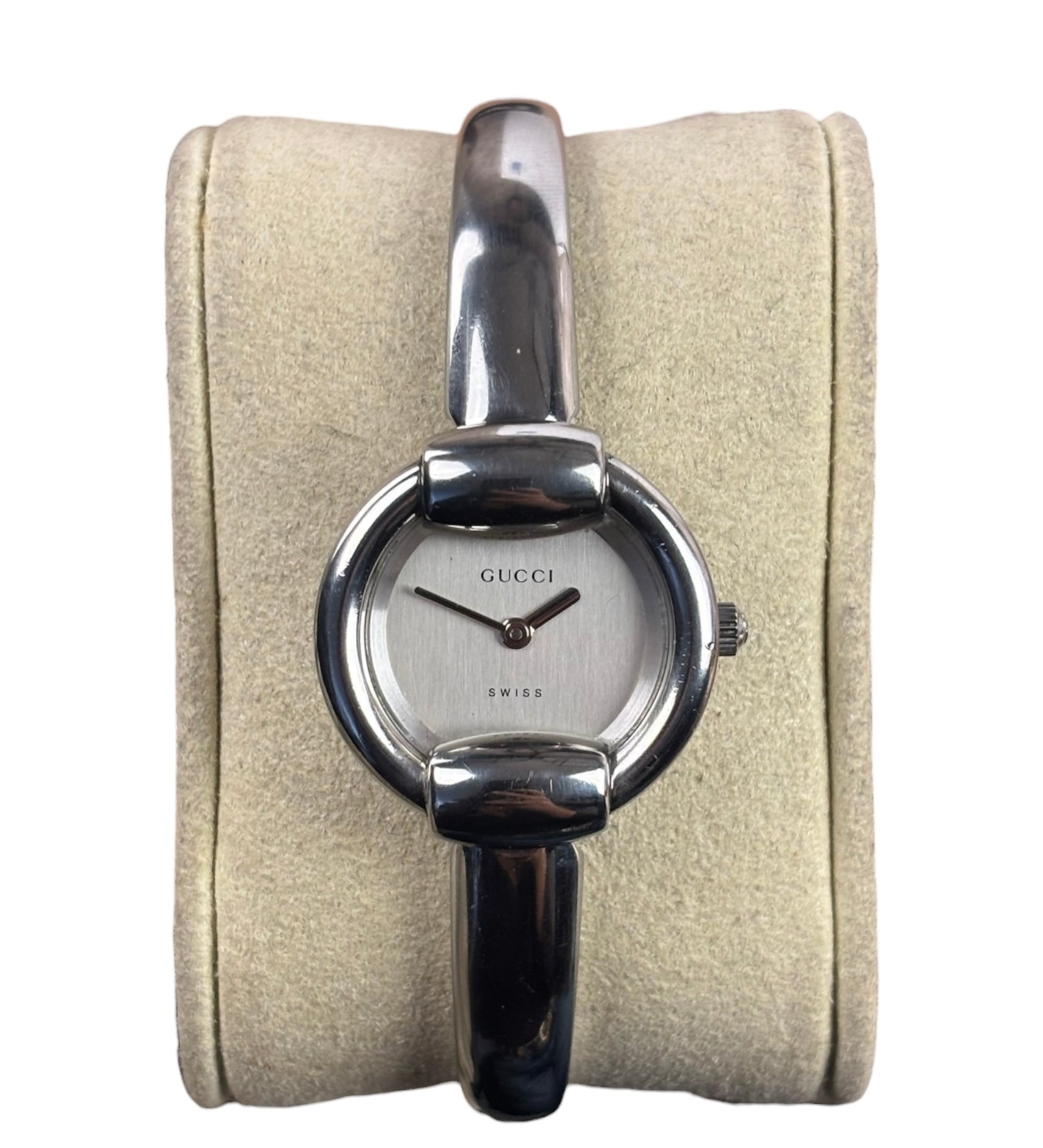 Gucci 1400L Silver Dial Bangle