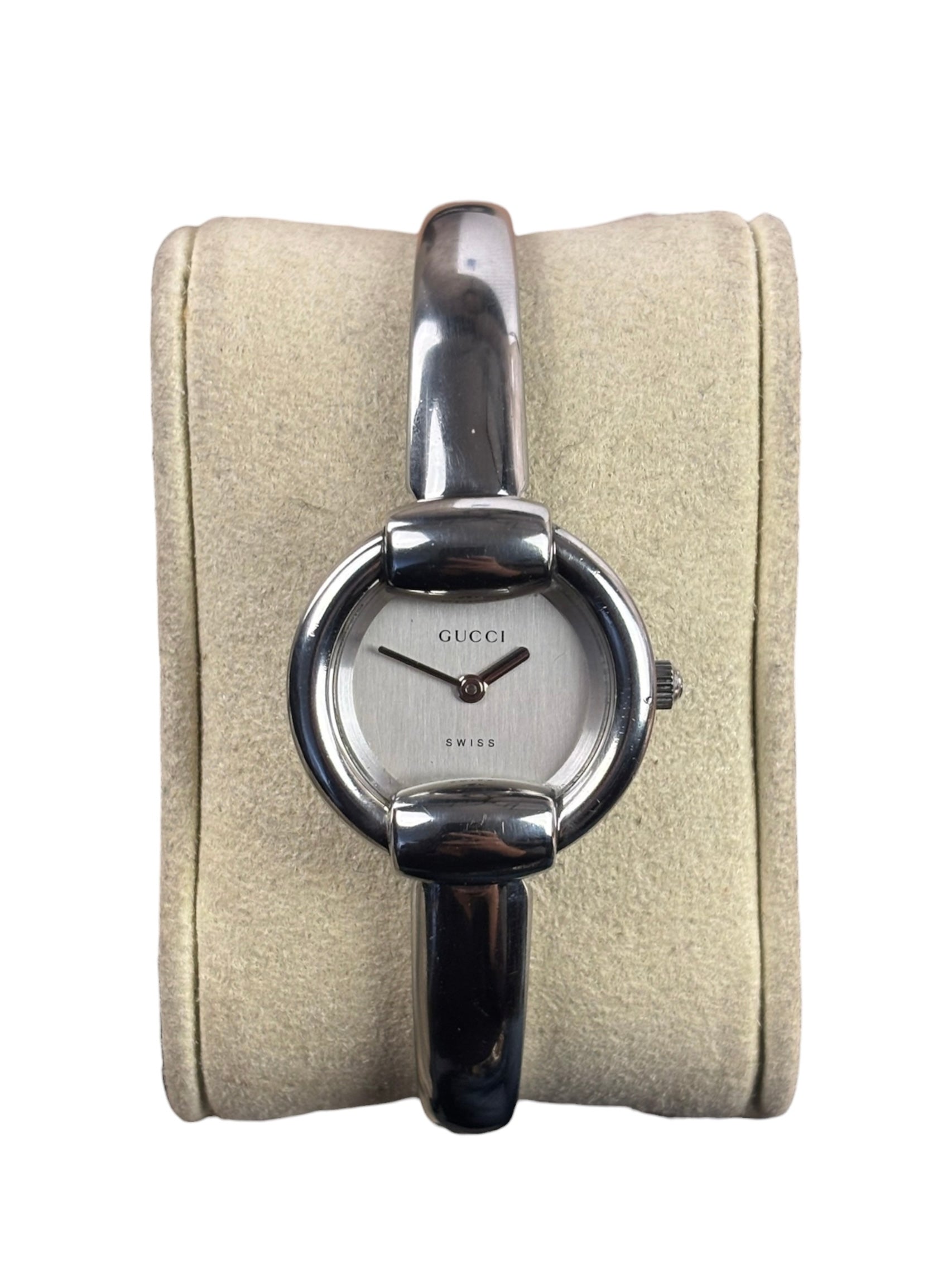 Gucci 1400L Silver Dial Bangle