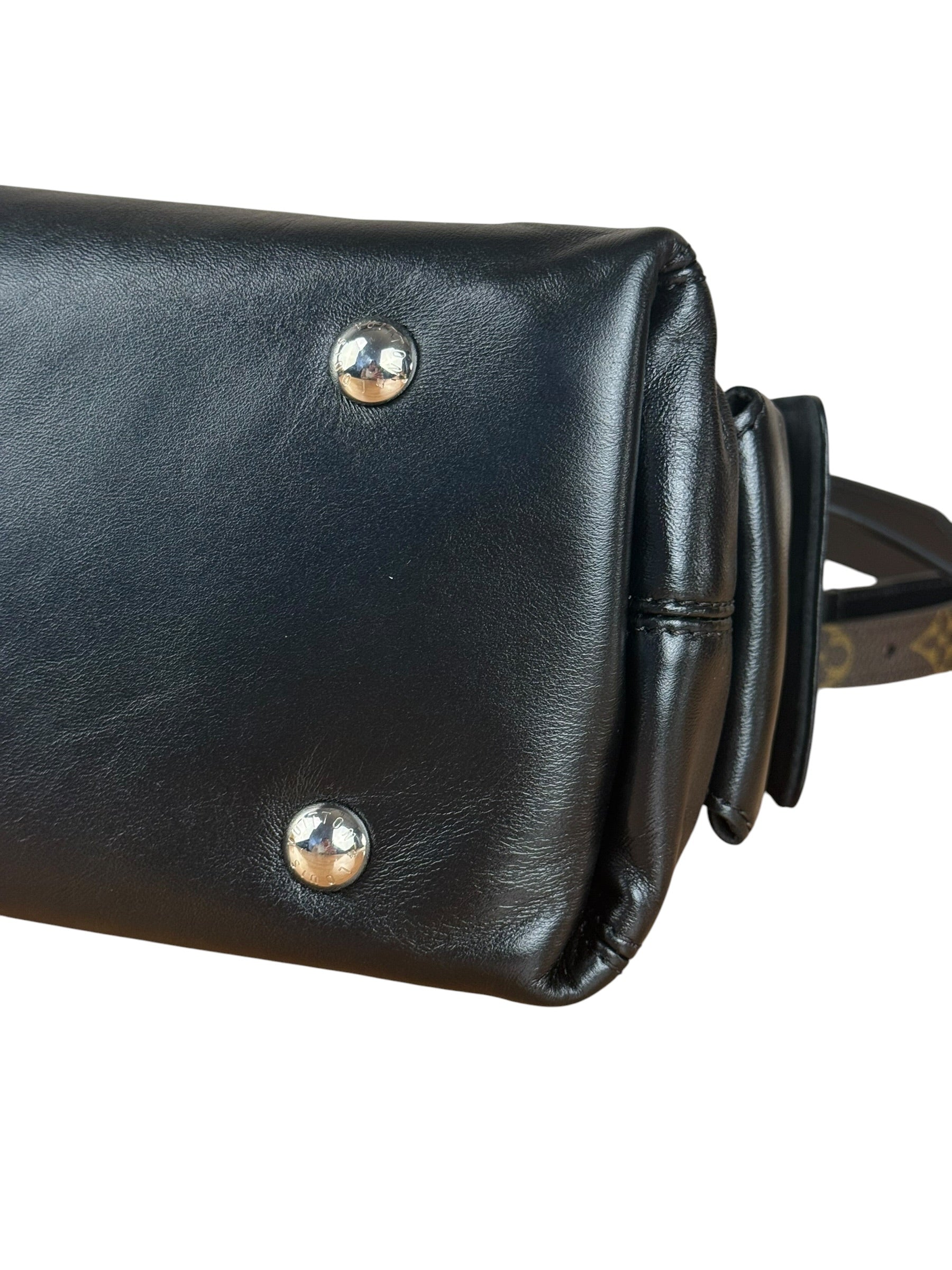 Louis Vuitton Black CarryAll Cargo Vibe PM