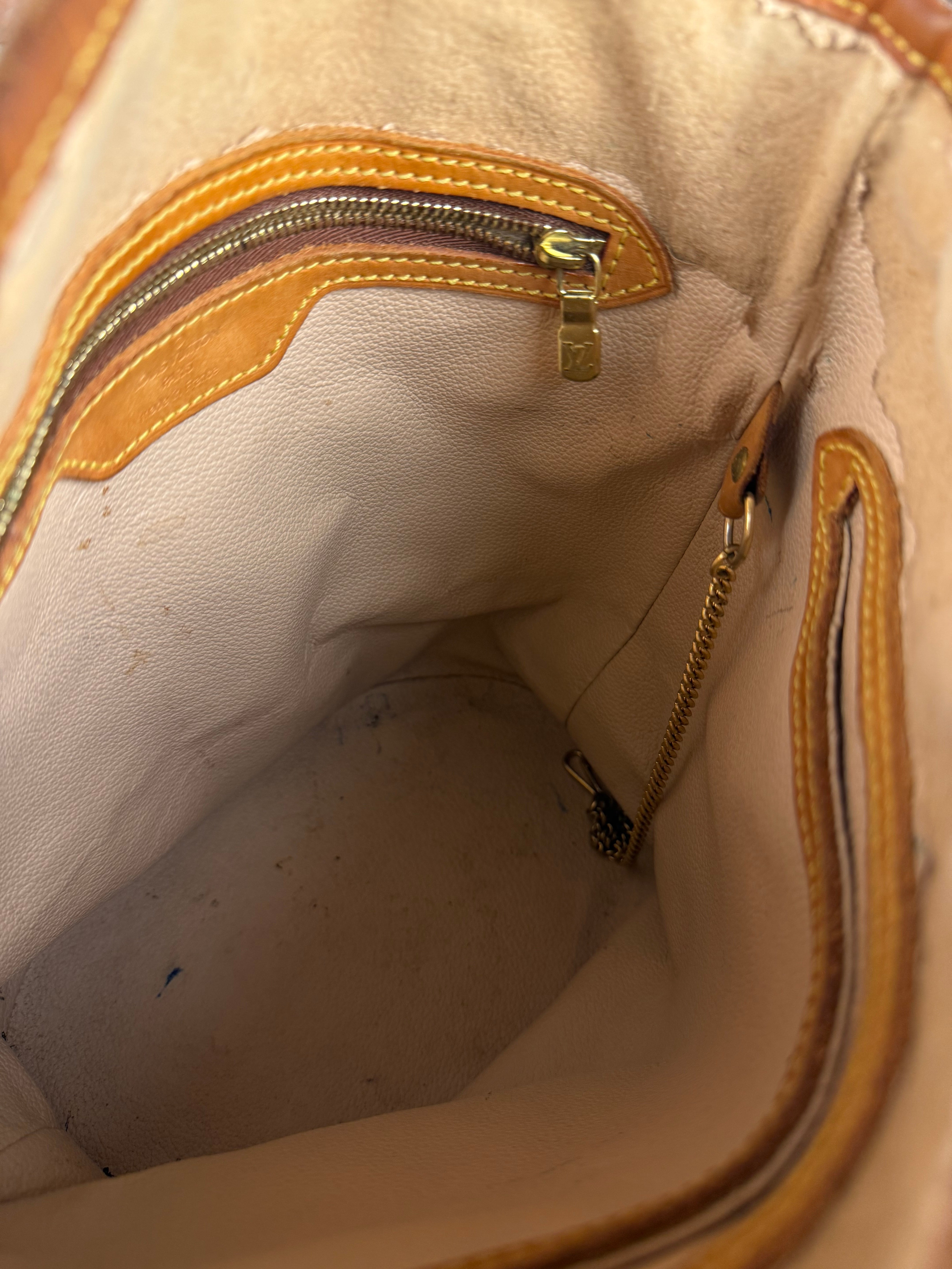 Louis Vuitton Monogram Bucket bag