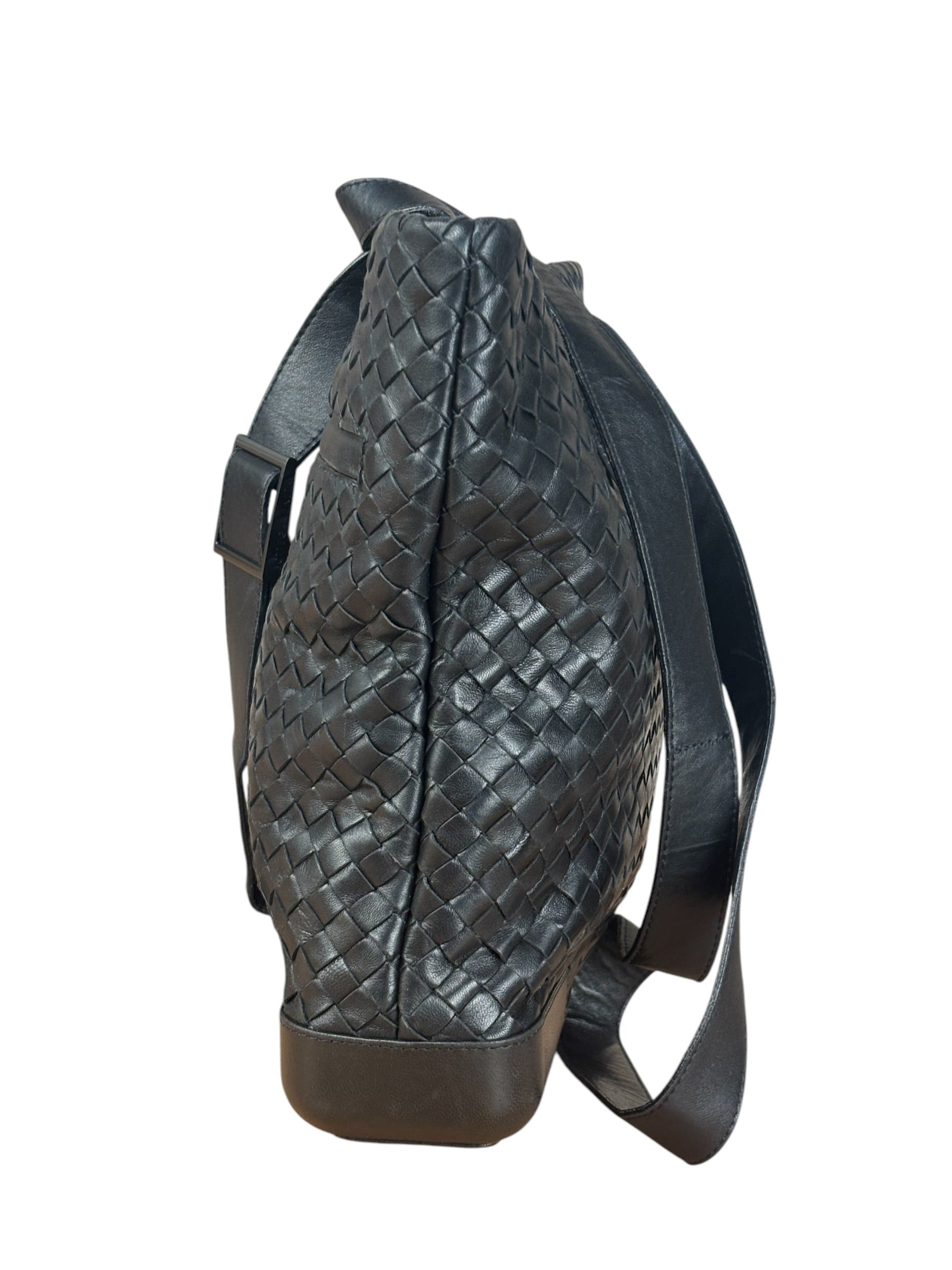 Bottega Veneta Black Intrecciato weave Shoulder bag