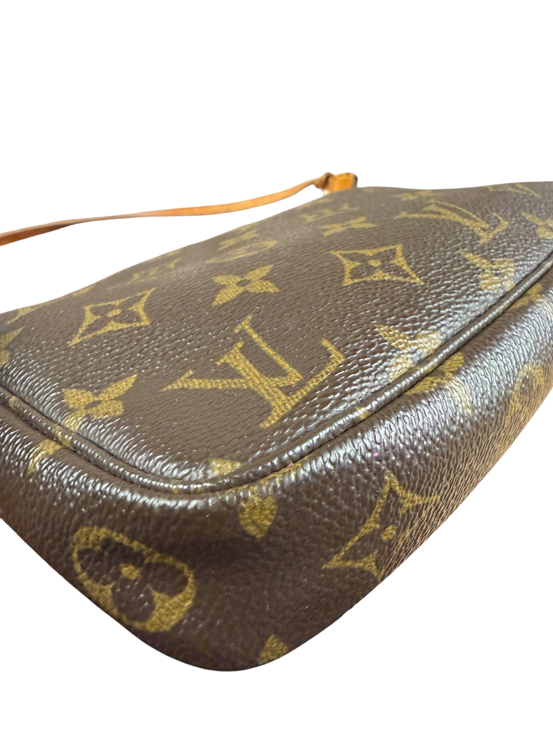 Louis Vuitton Monogram Pochette