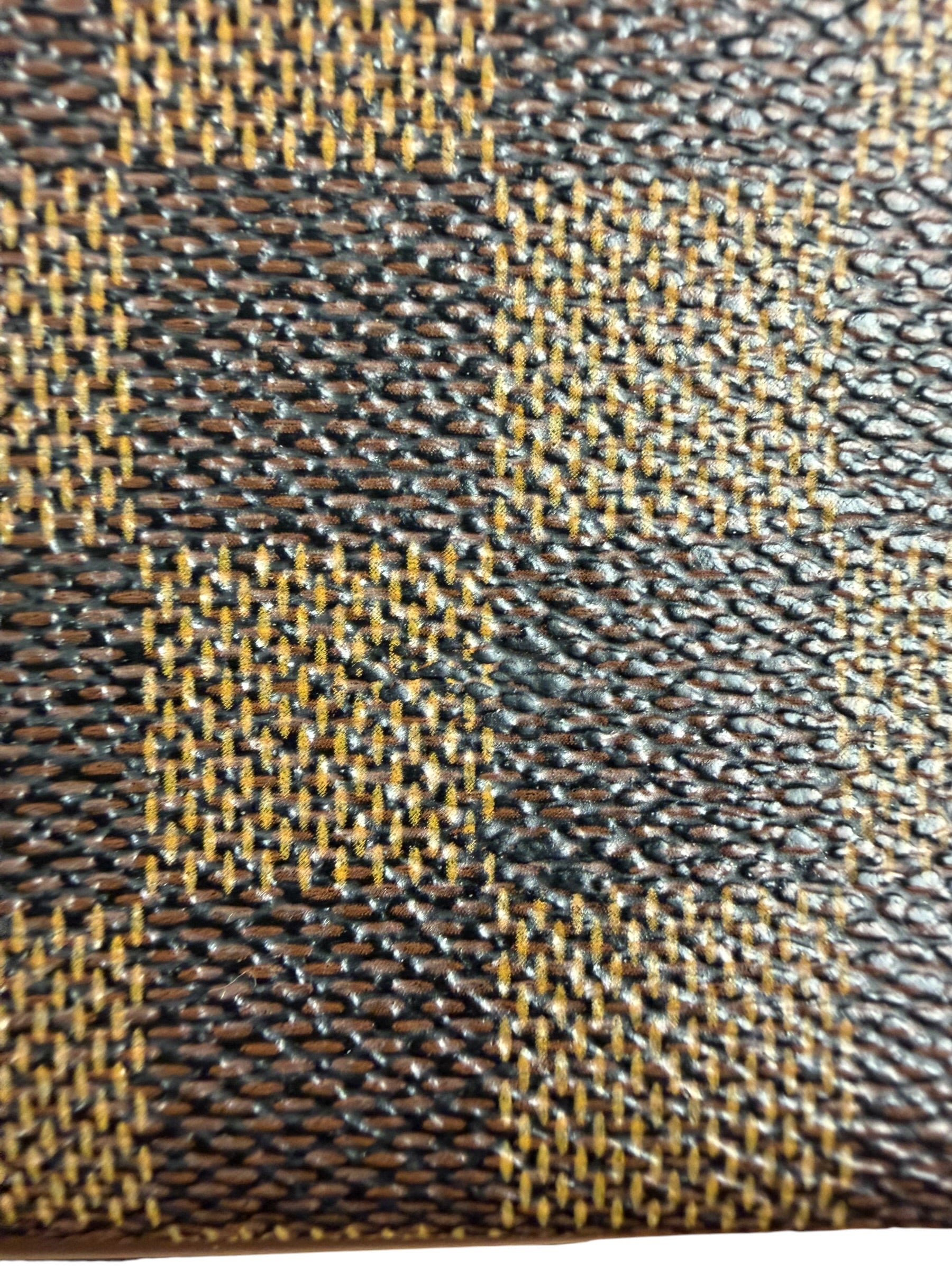 Louis Vuitton Damier Ebene Neverfull Pochette