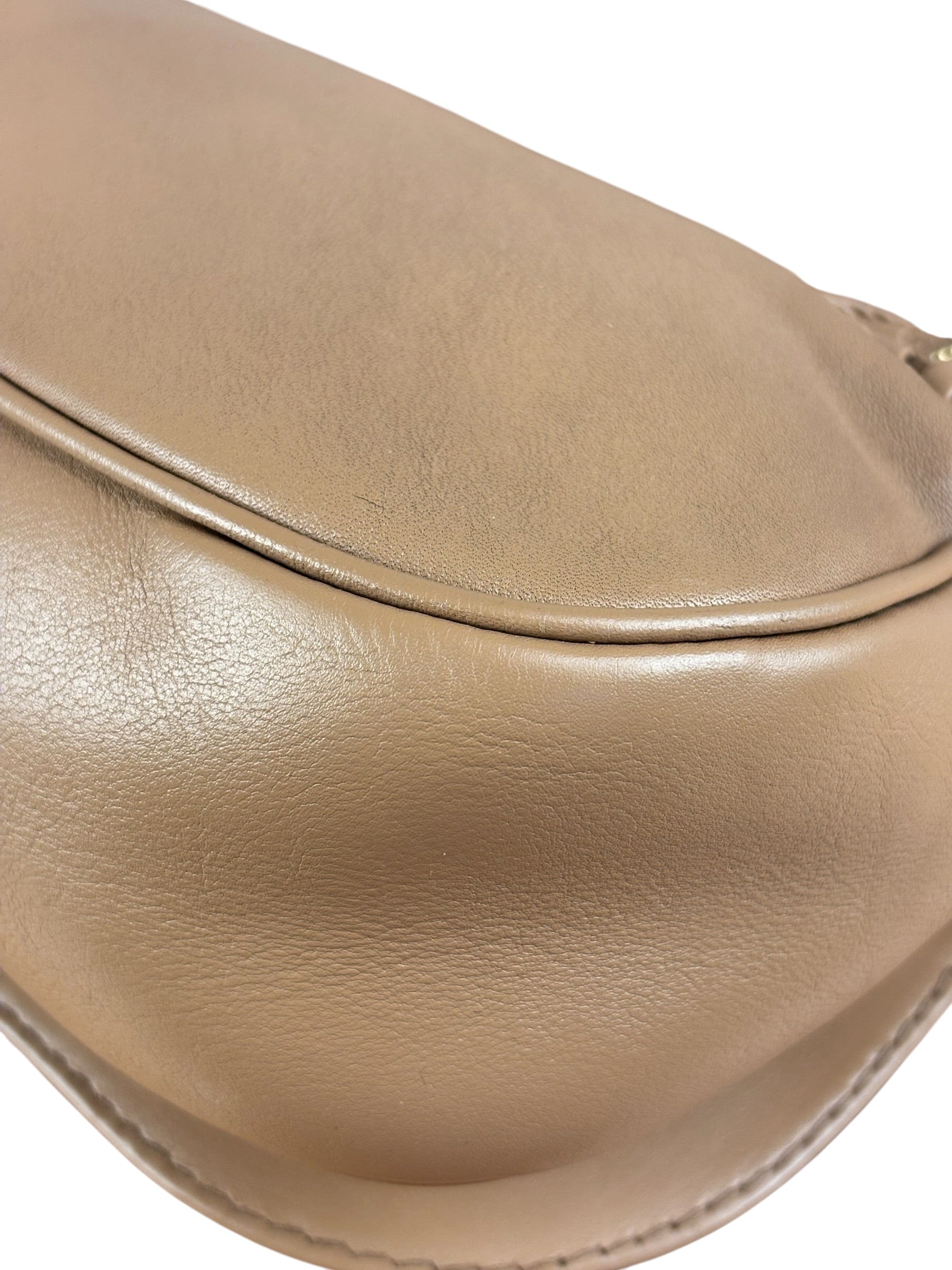 Gucci Vintage Tan Leather Medium Flap Shoulder Bag