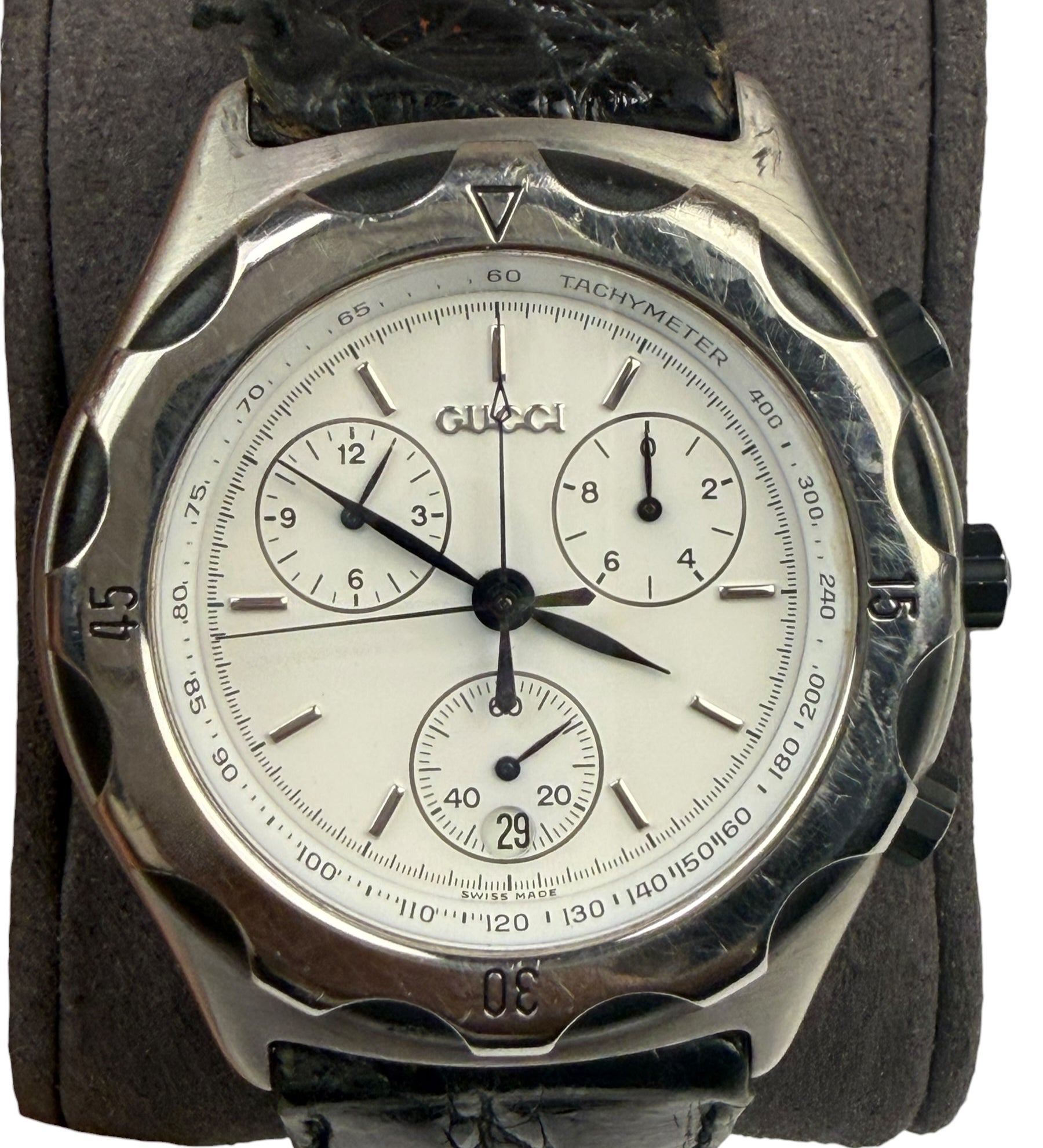 Gucci 50.000 White Dial Chronograph Black Sttrap