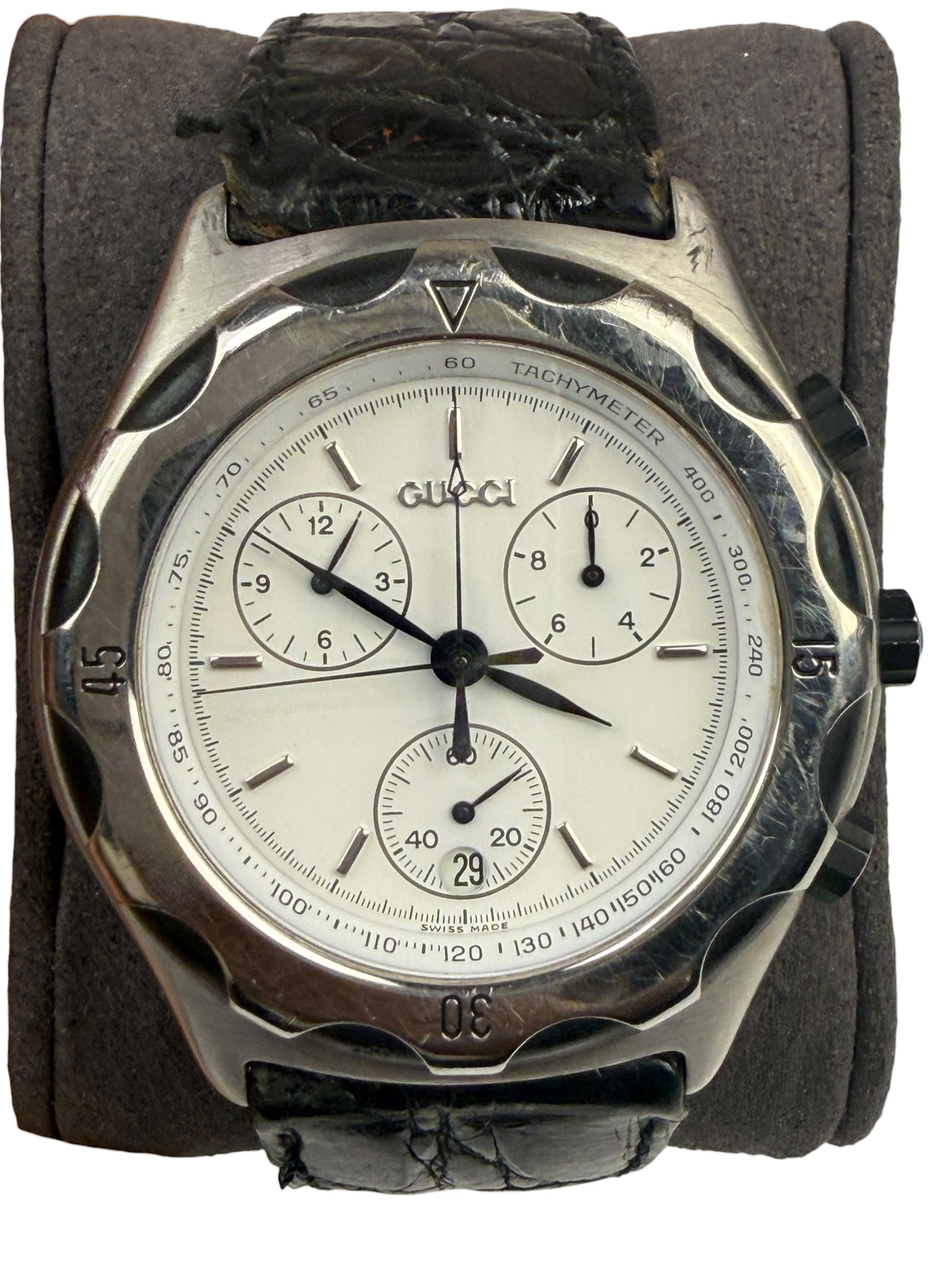 Gucci 50.000 White Dial Chronograph Black Sttrap