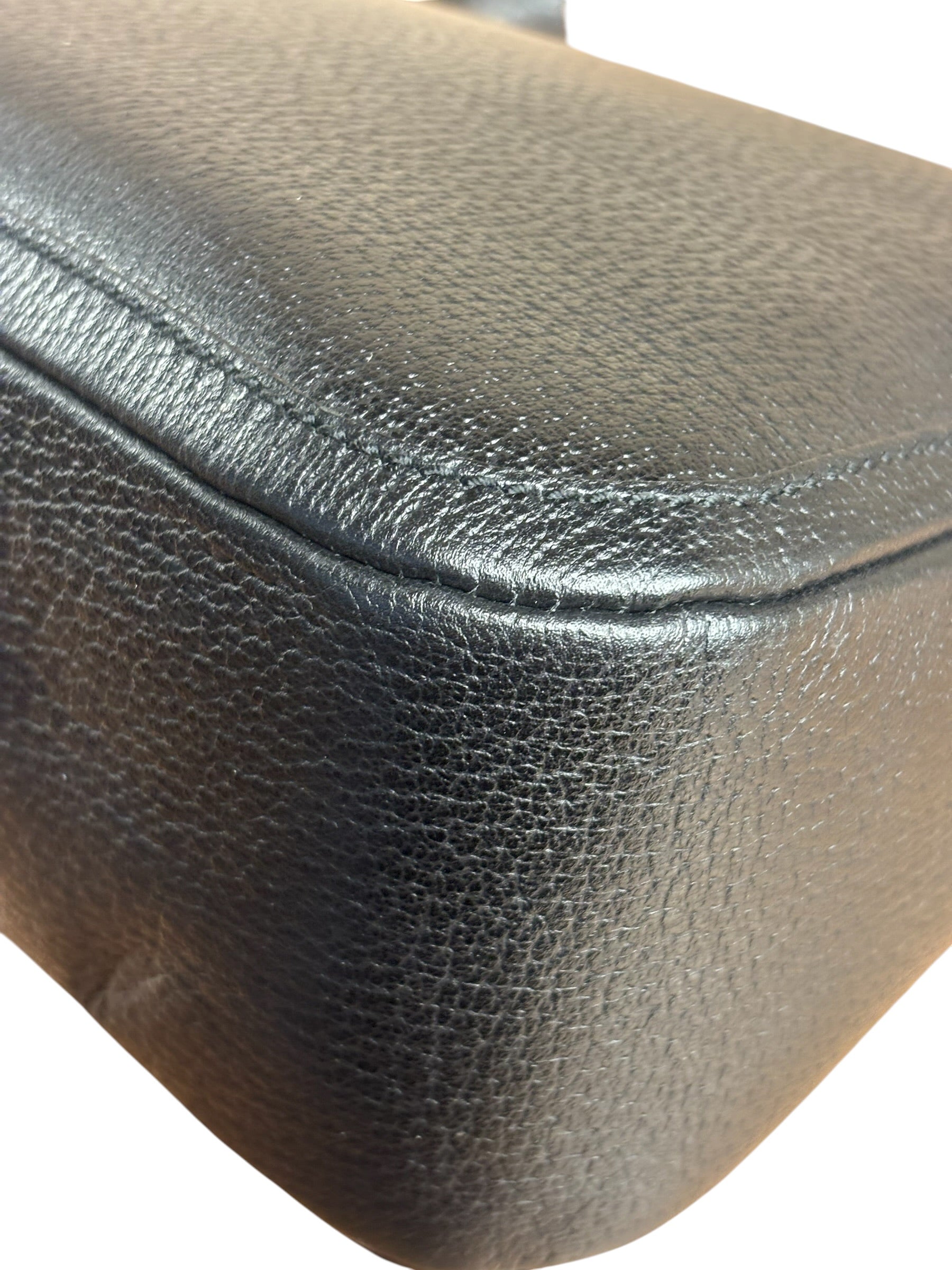 Gucci Black Pebbled Leather Shoulder Bag