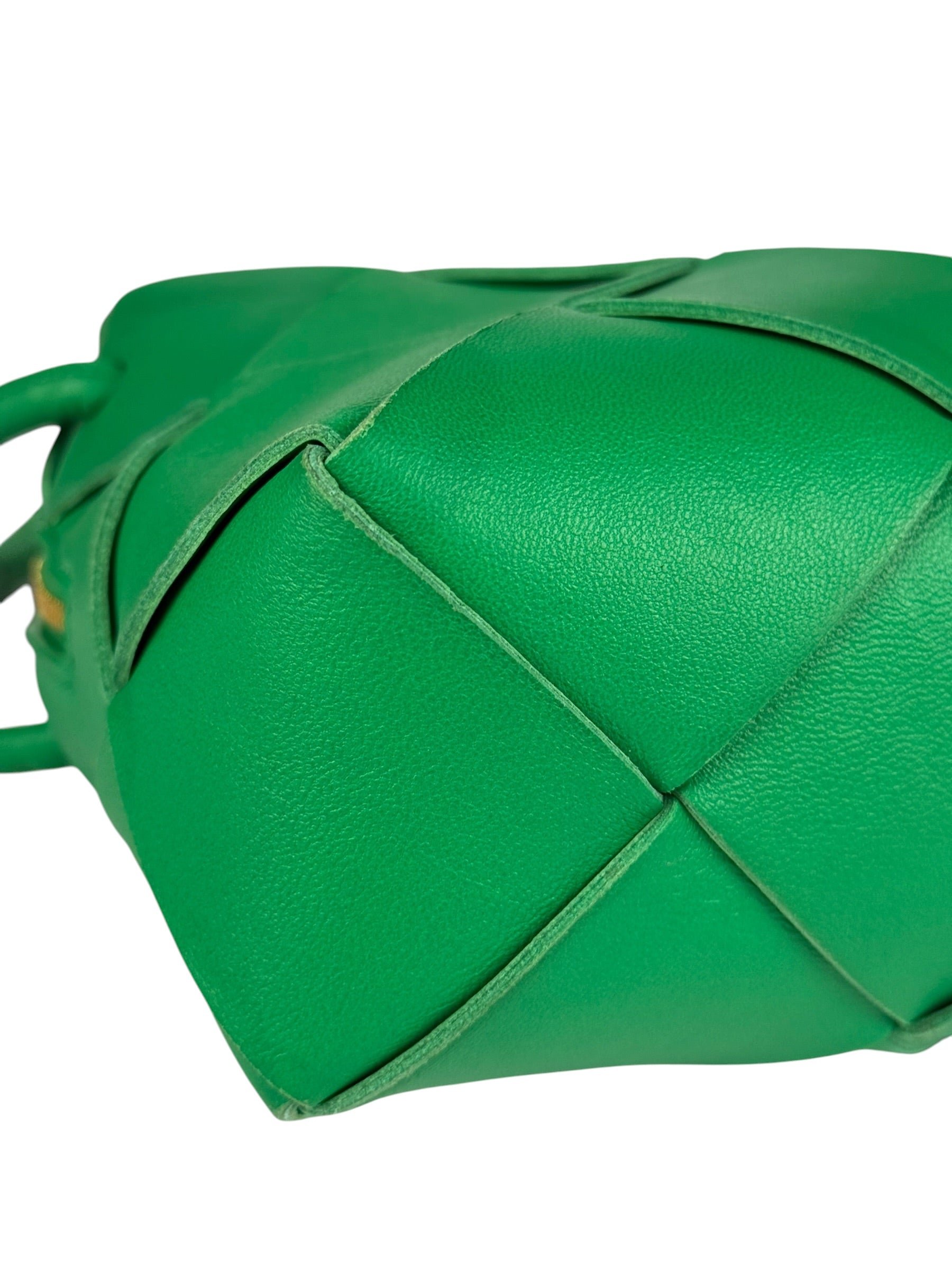 Bottega Veneta Small Green Intrecciato Cassette Camera Bag