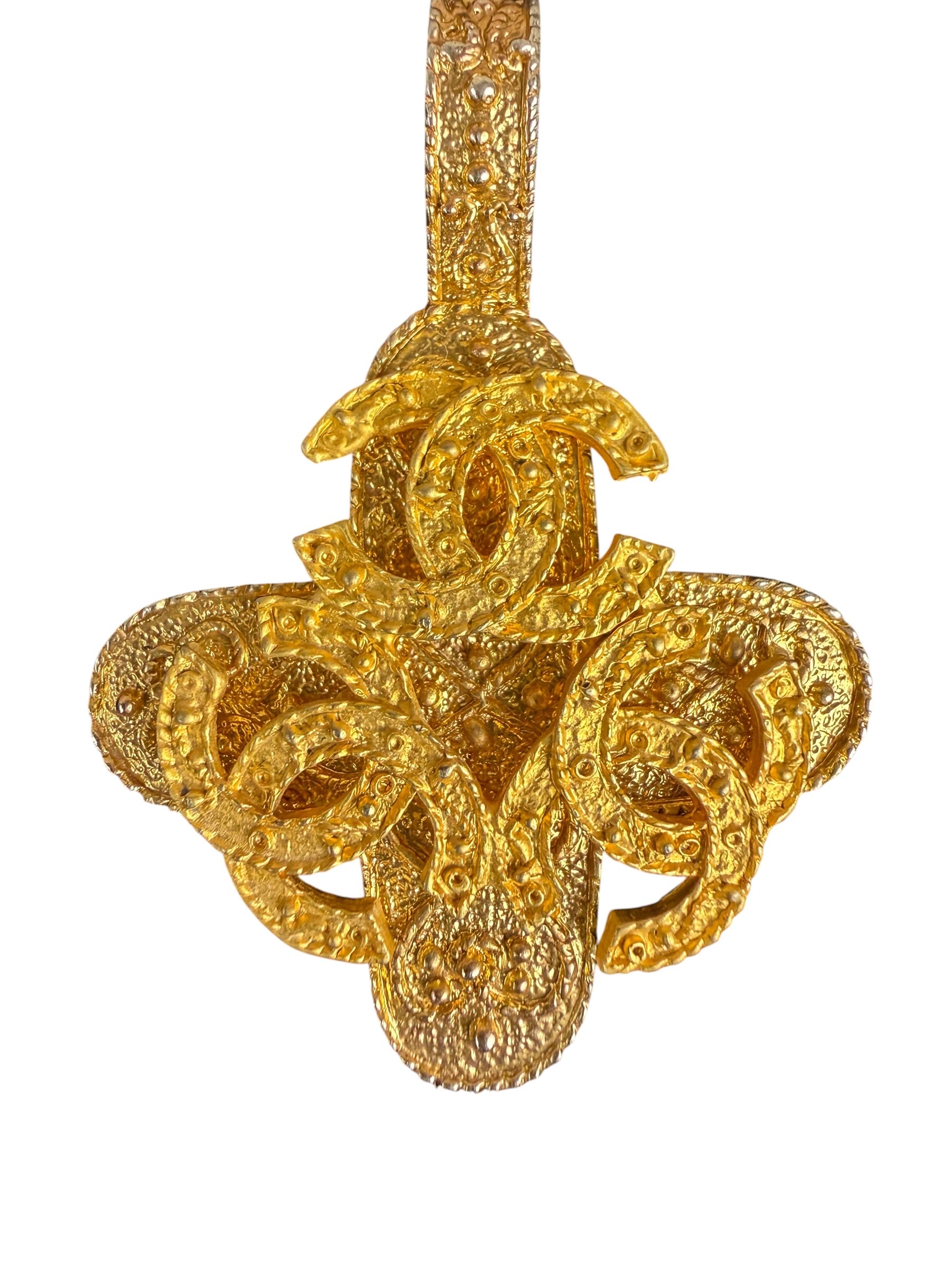 Chanel Vintage Autumm/Winter Triple Coco Mark Pendant 94A 1994