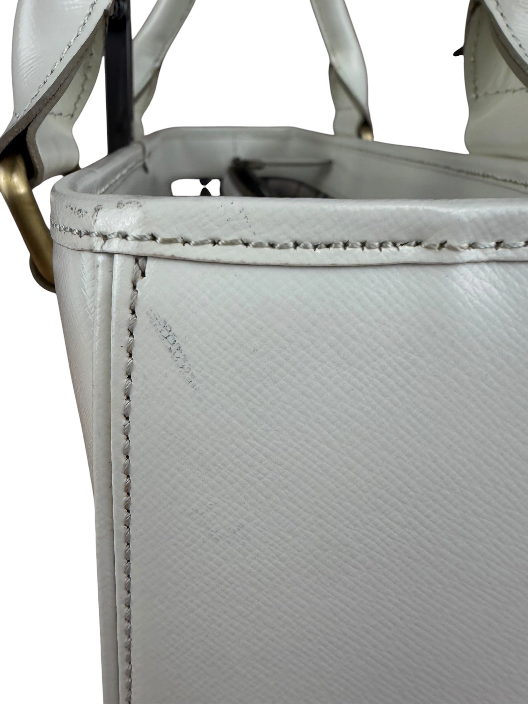 Burberry White Leather Multi-Pocket Handbag