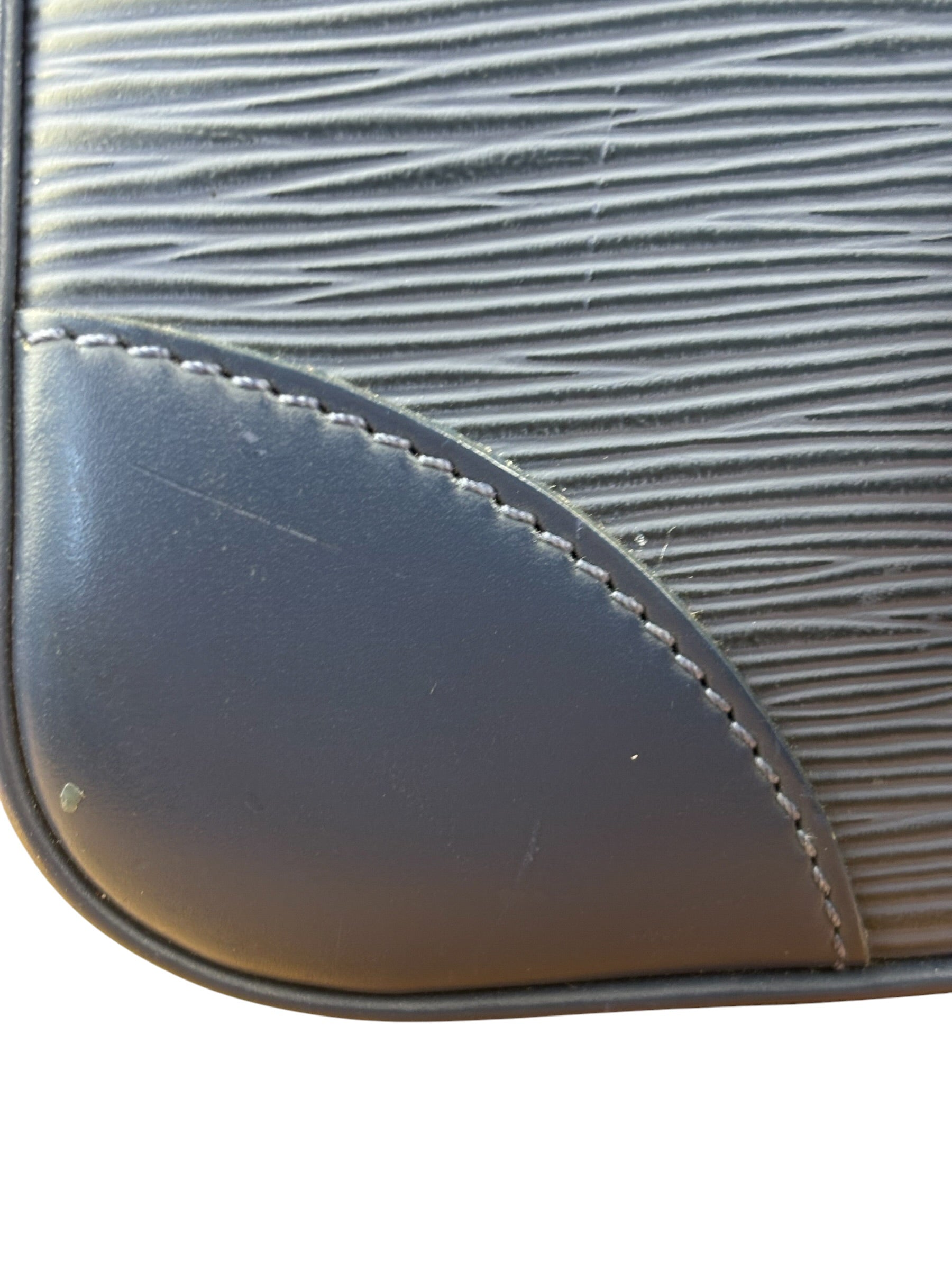 Louis Vuitton Navy Blue Leather Epi Segur Handbag PM