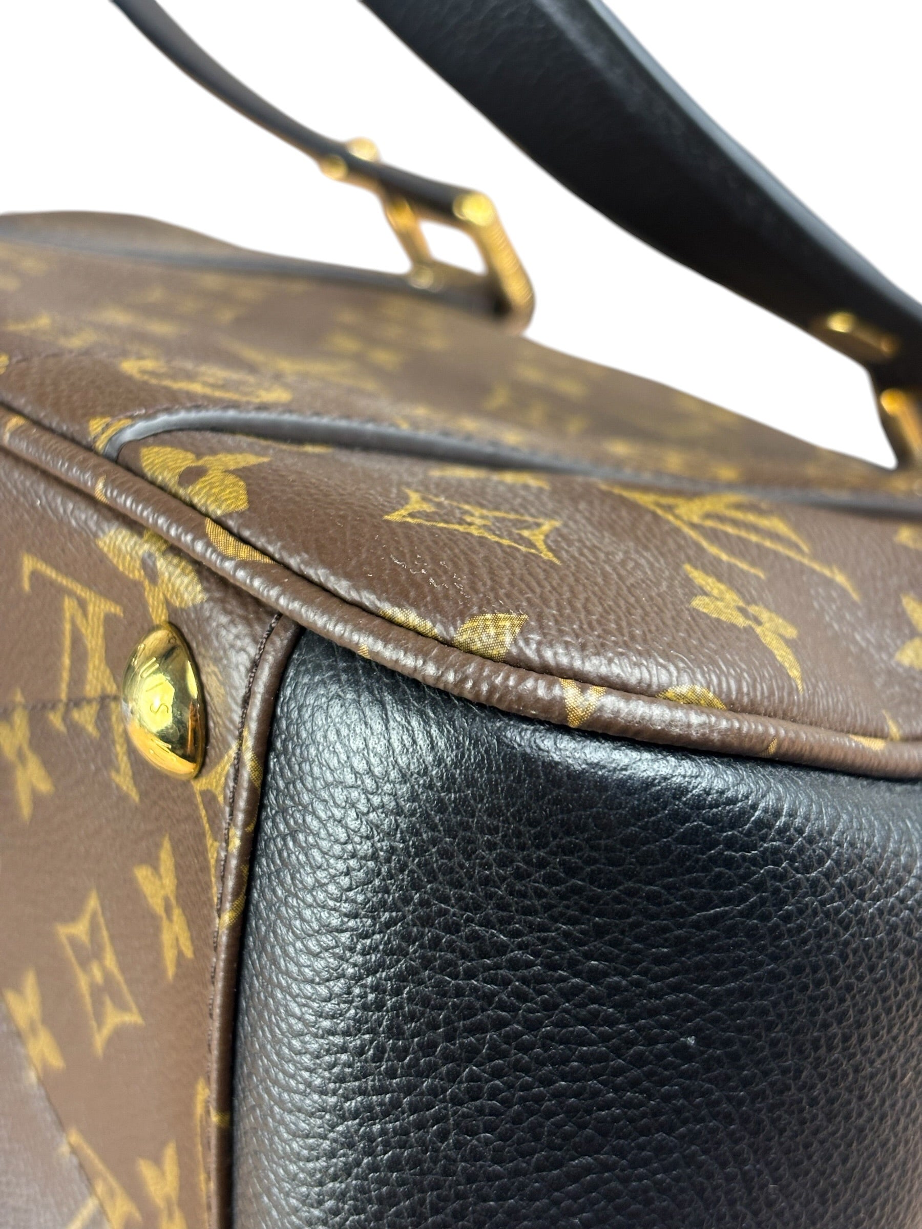 Louis Vuitton Monogram Manhattan NM Handbag