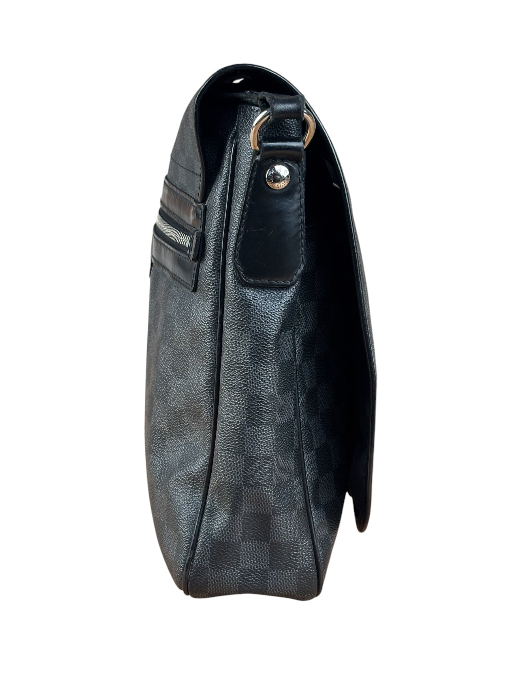 Louis Vuitton Damier Graphite Daniel Messenger Bag