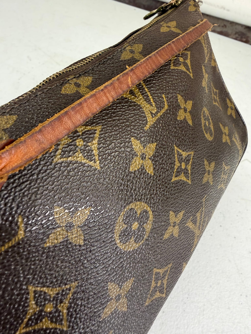 Louis Vuitton Monogram Pochette
