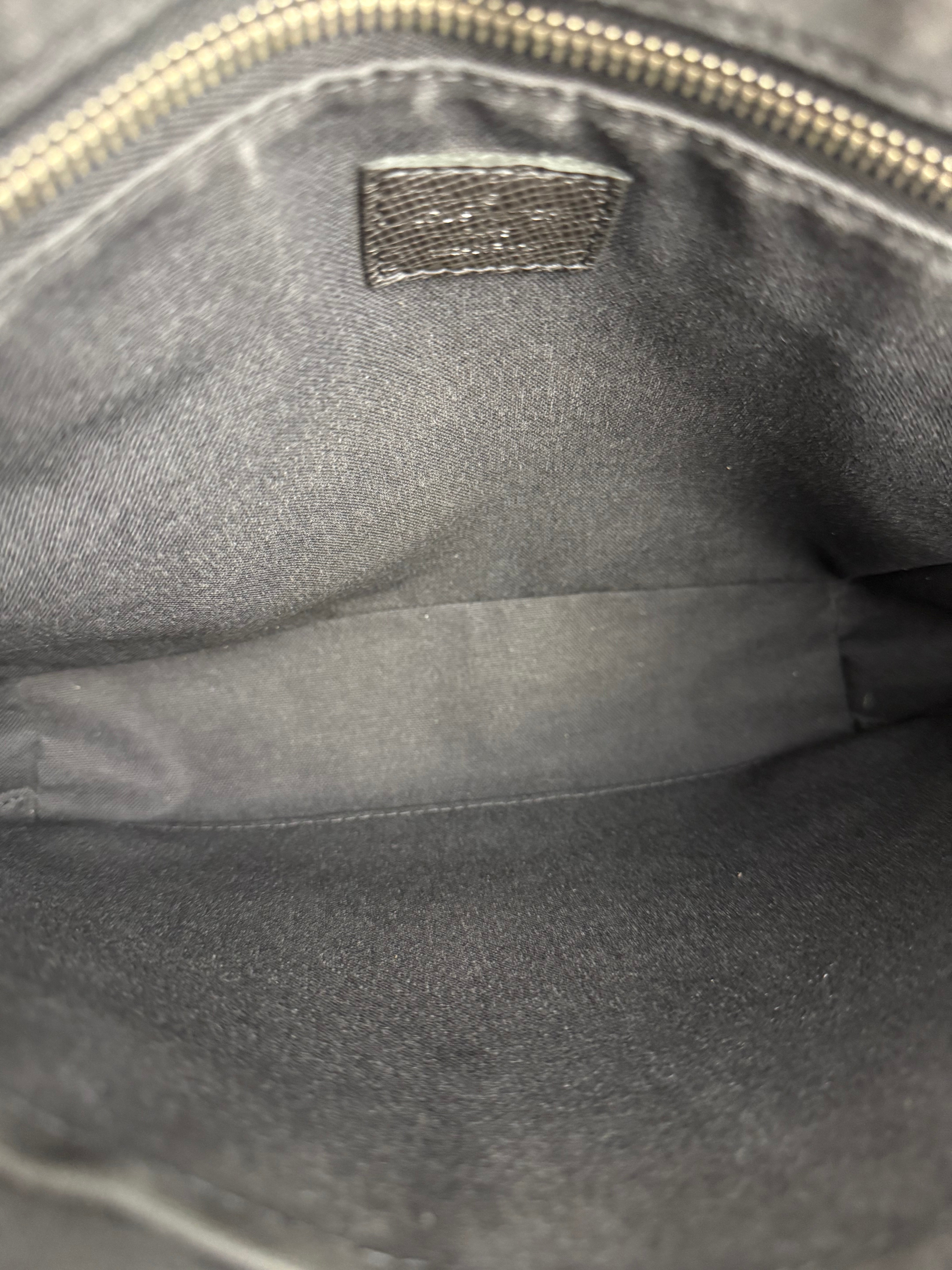 Louis Vuitton Taiga Roman MM Crossbody