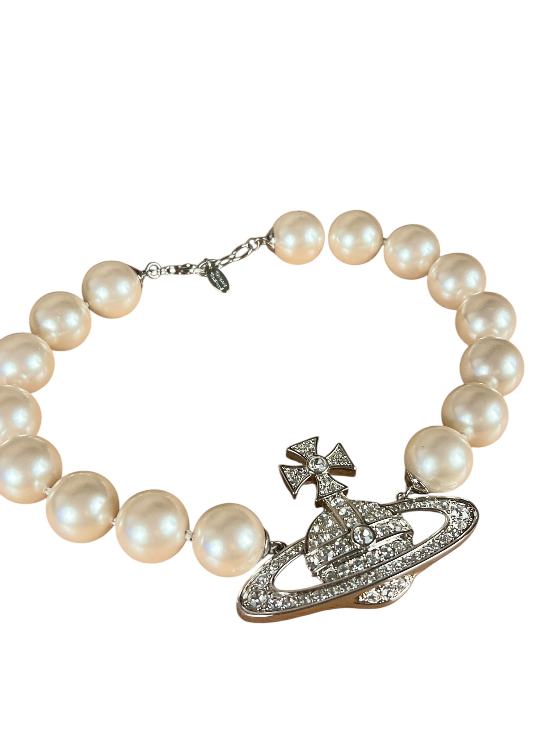 Vivienne Westwood Orb Neysa Pearl Choker