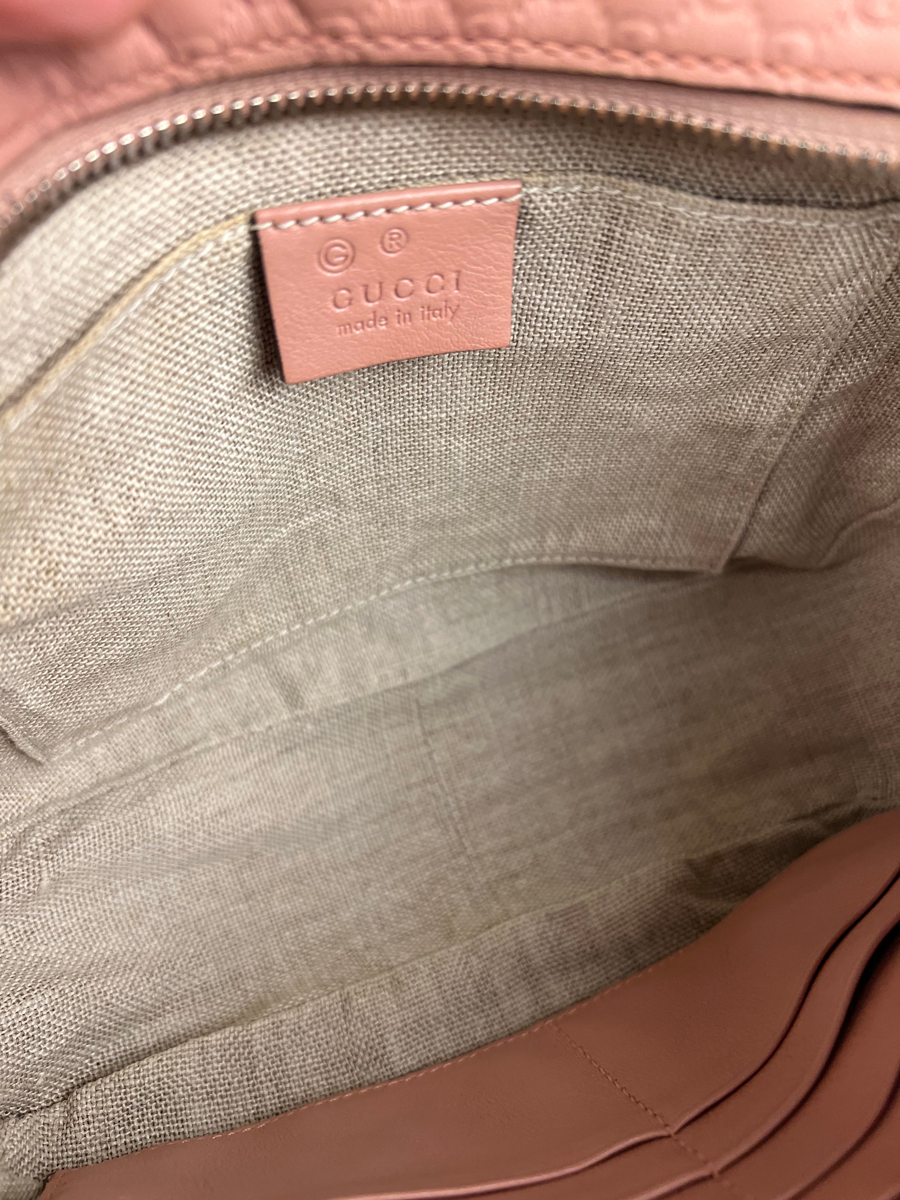 Gucci Bree Microguccissima Leather Camera Bag Pink