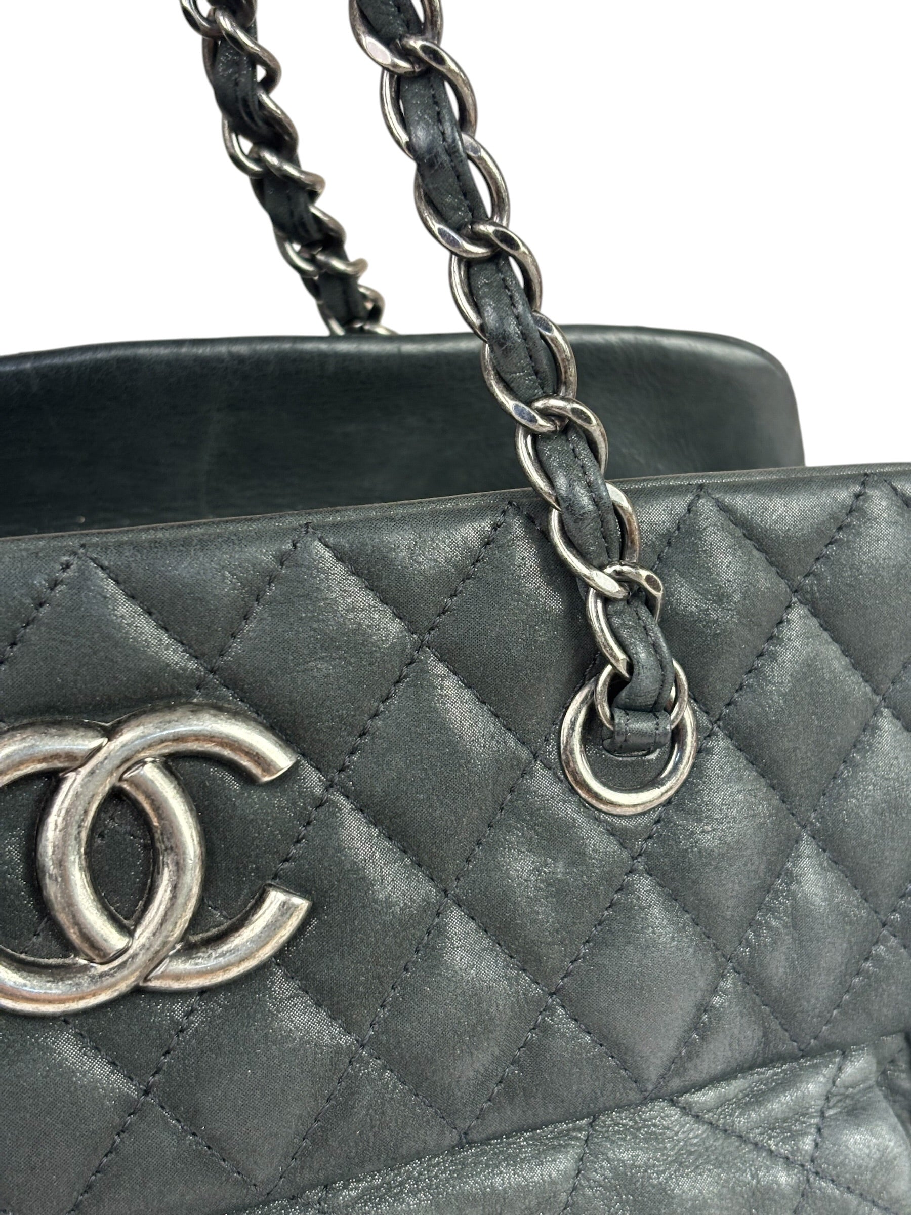 Chanel Grey Iridescent Quilted Leather Chic Bowling Shoulder Bag 2010