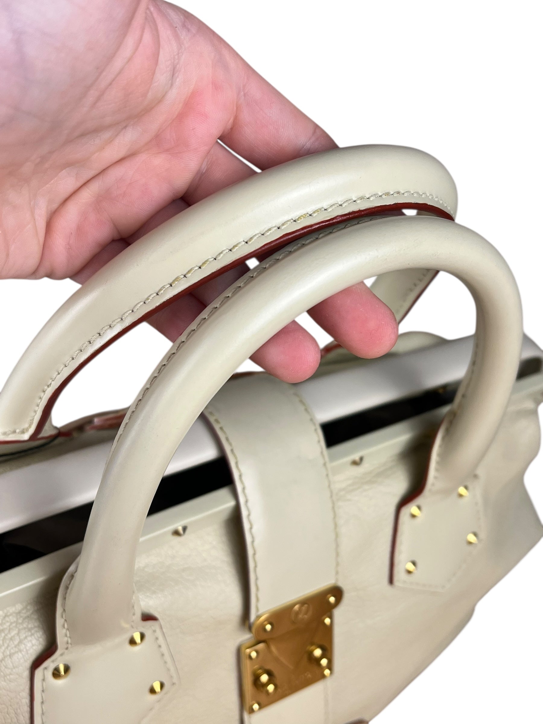 Louis Vuitton L'Lingenieux Suhali Leather