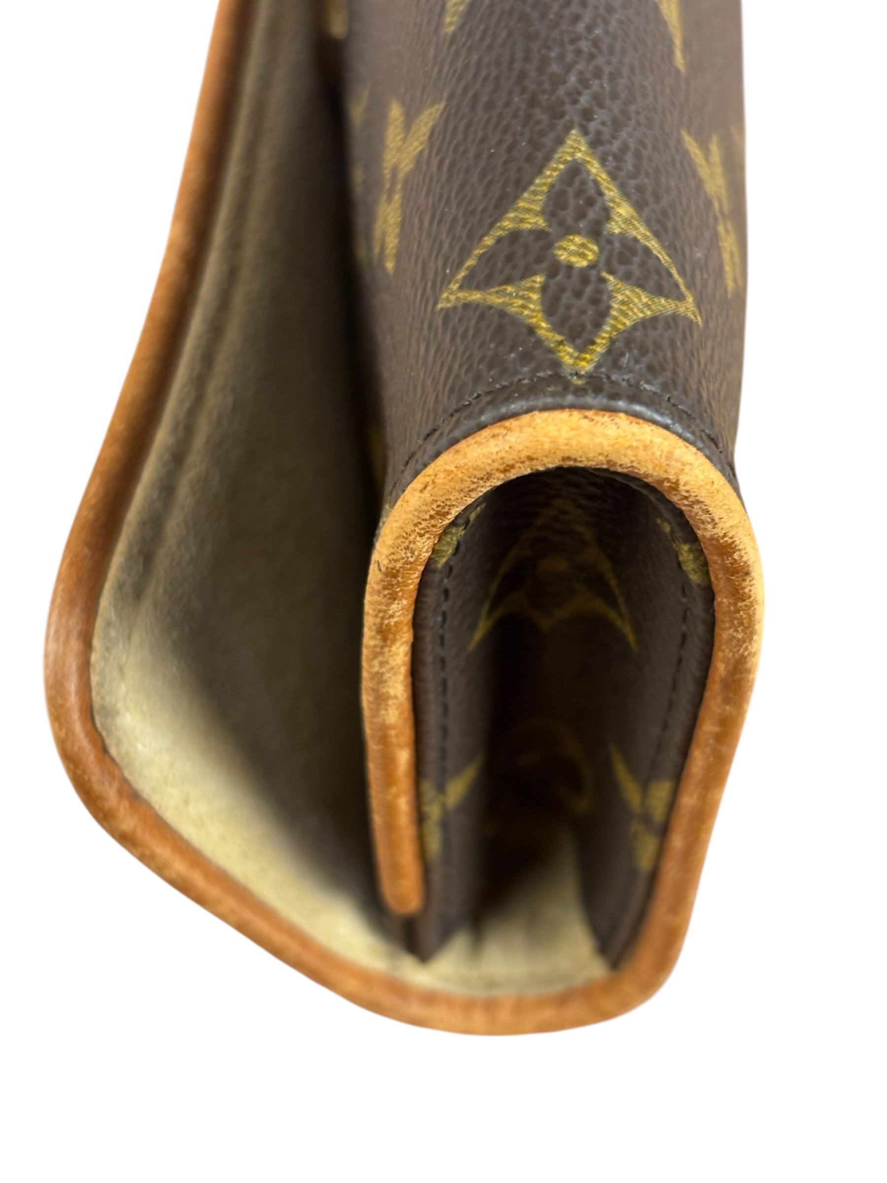 Louis Vuitton Monogram Twin Pochette GM