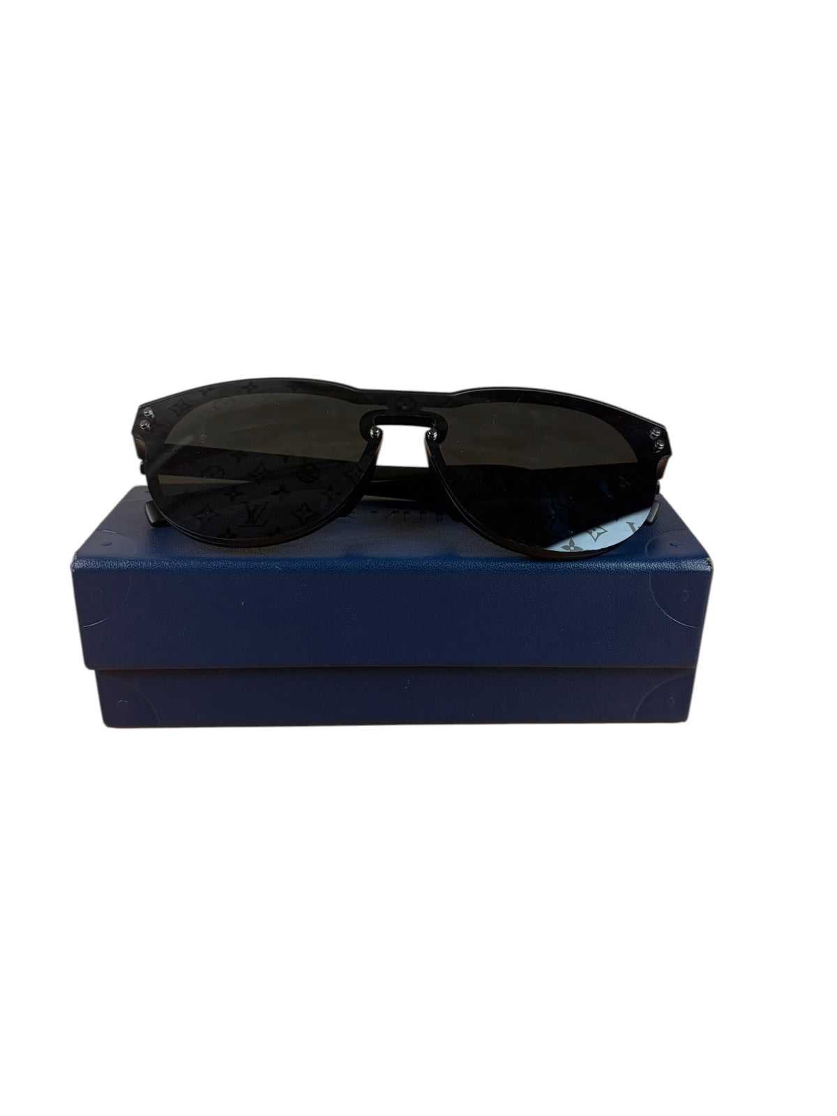 Louis Vuitton LV Waimea Acetate Sunglasses Black