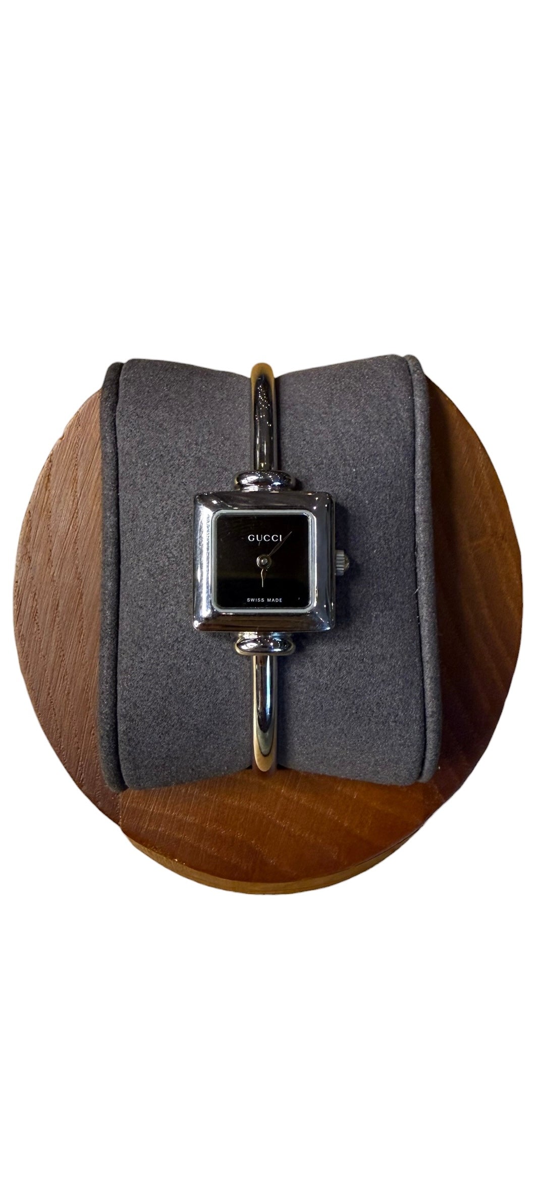 Gucci 1900L Black Square Dial Bangle