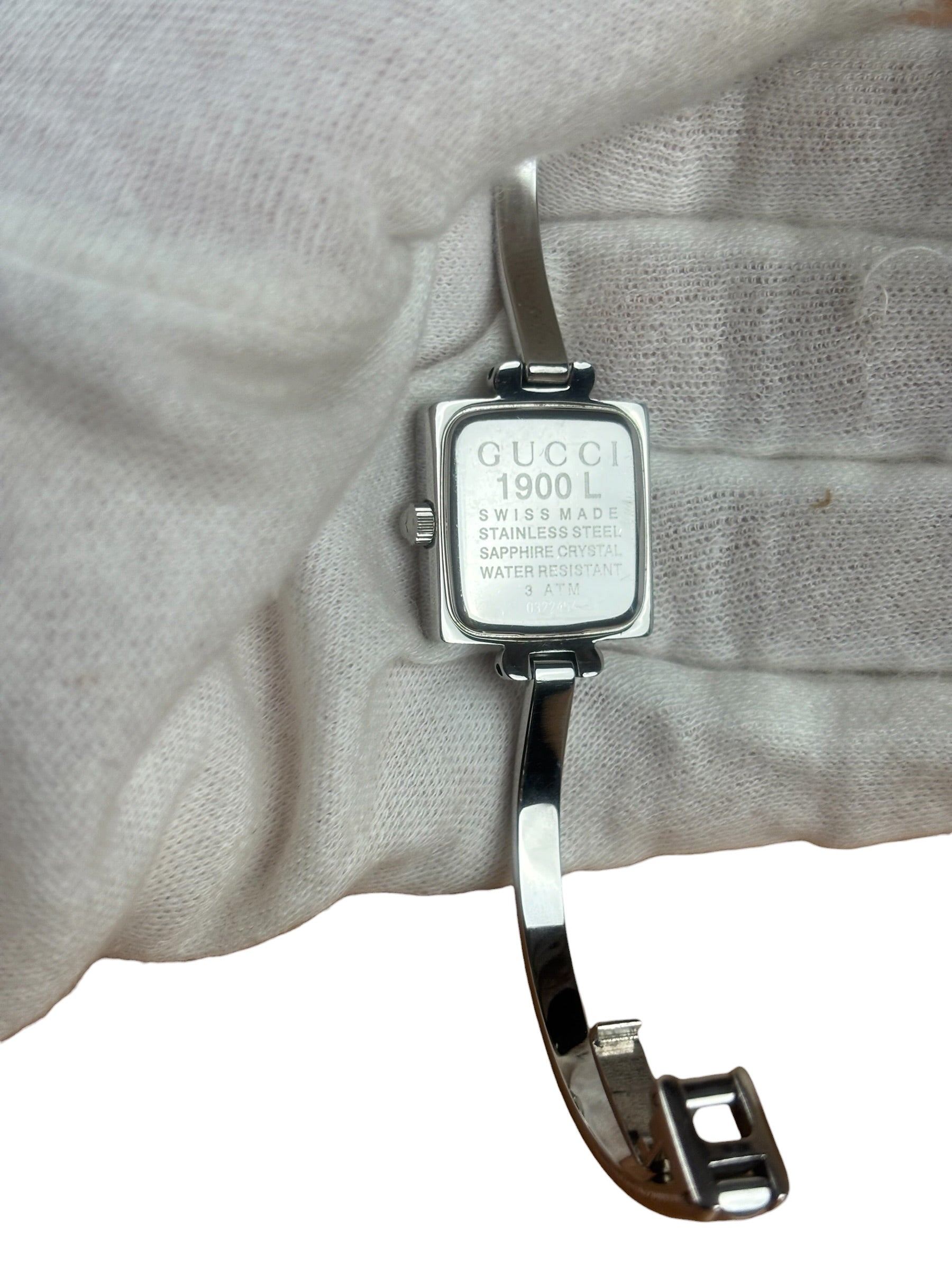 Gucci 1900L Blue Square Dial