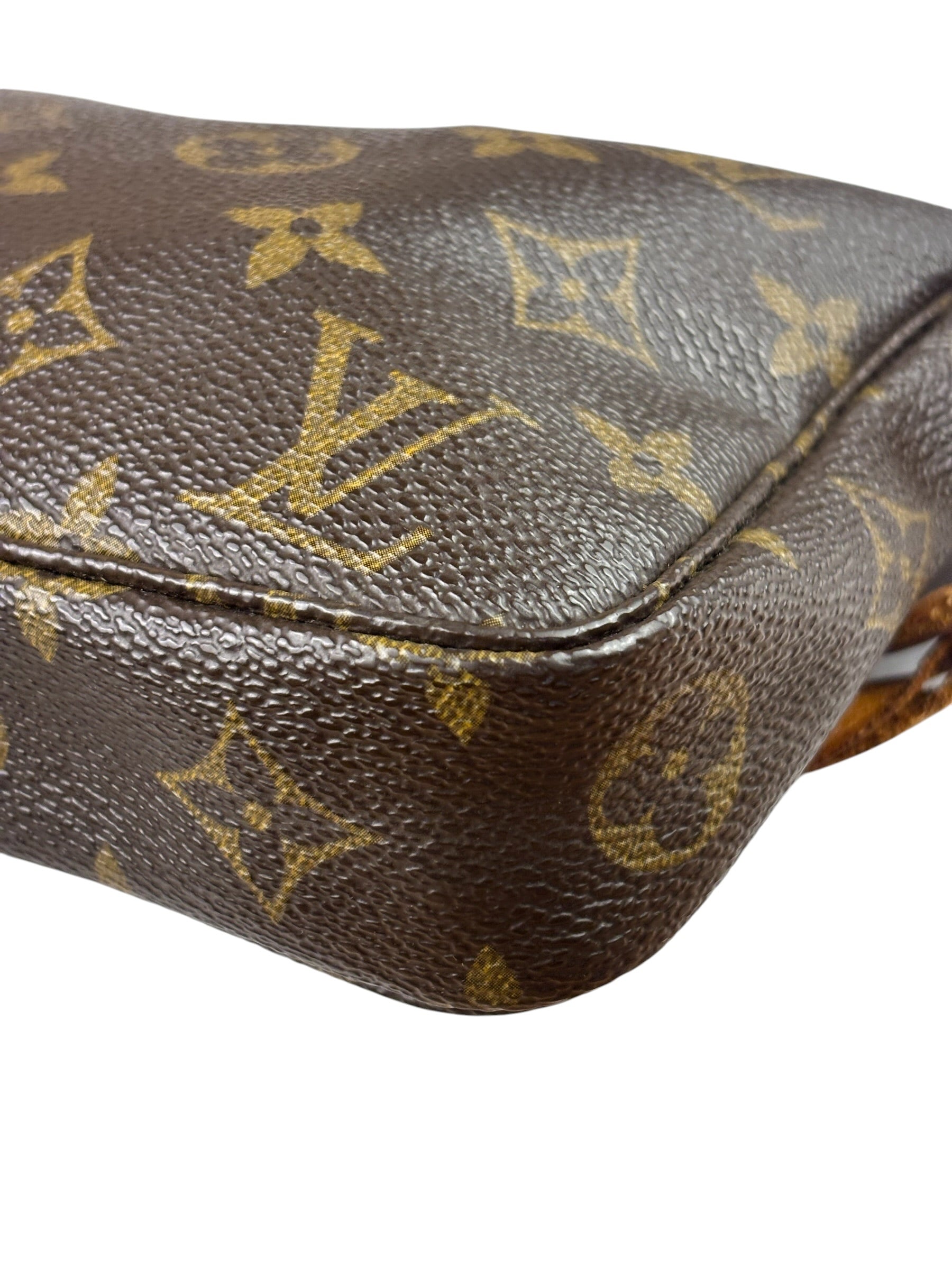 Louis Vuitton Vintage Monogram Pochette